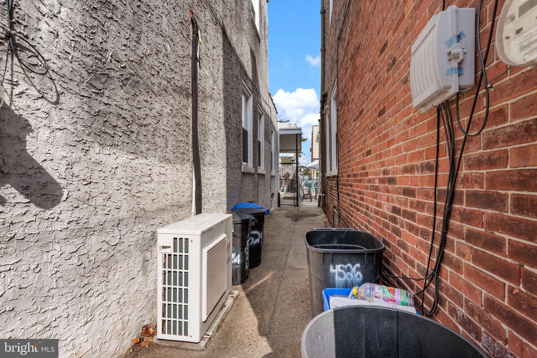 BRIDESBURG - Residential