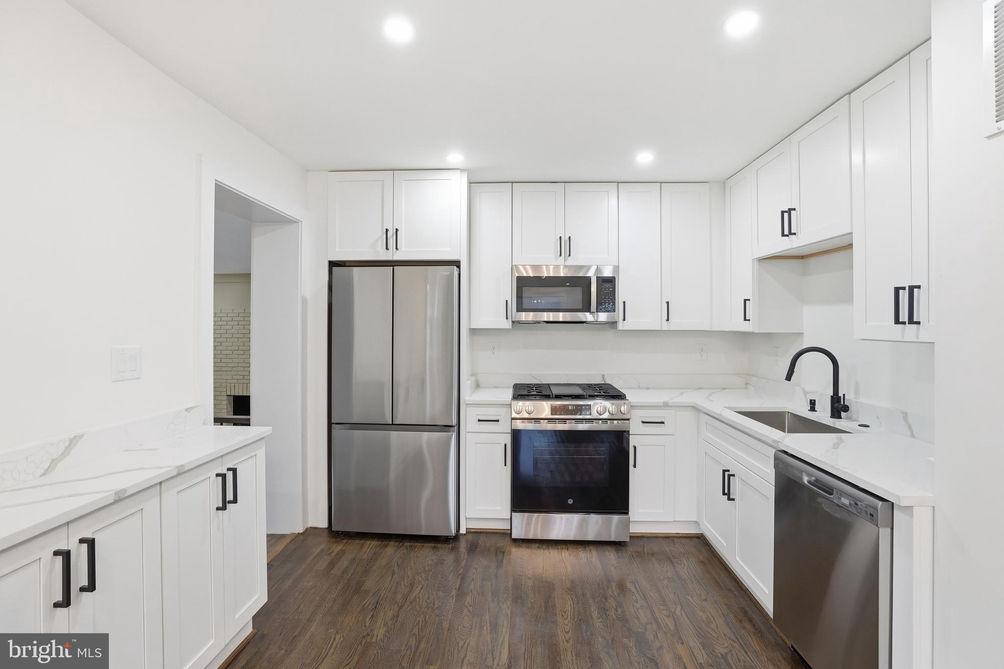 BEACON HEIGHTS - Residential