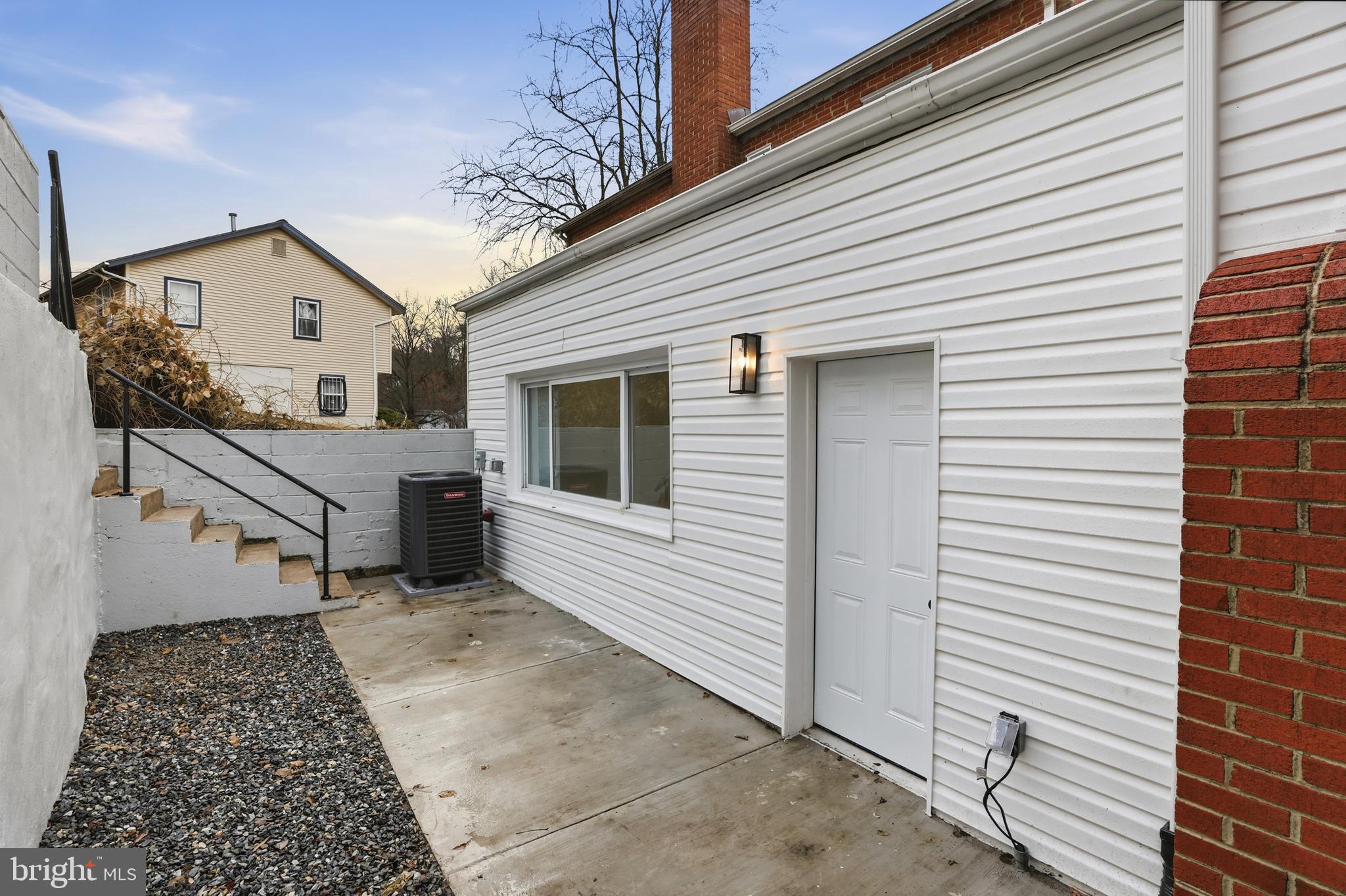 BEACON HEIGHTS - Residential