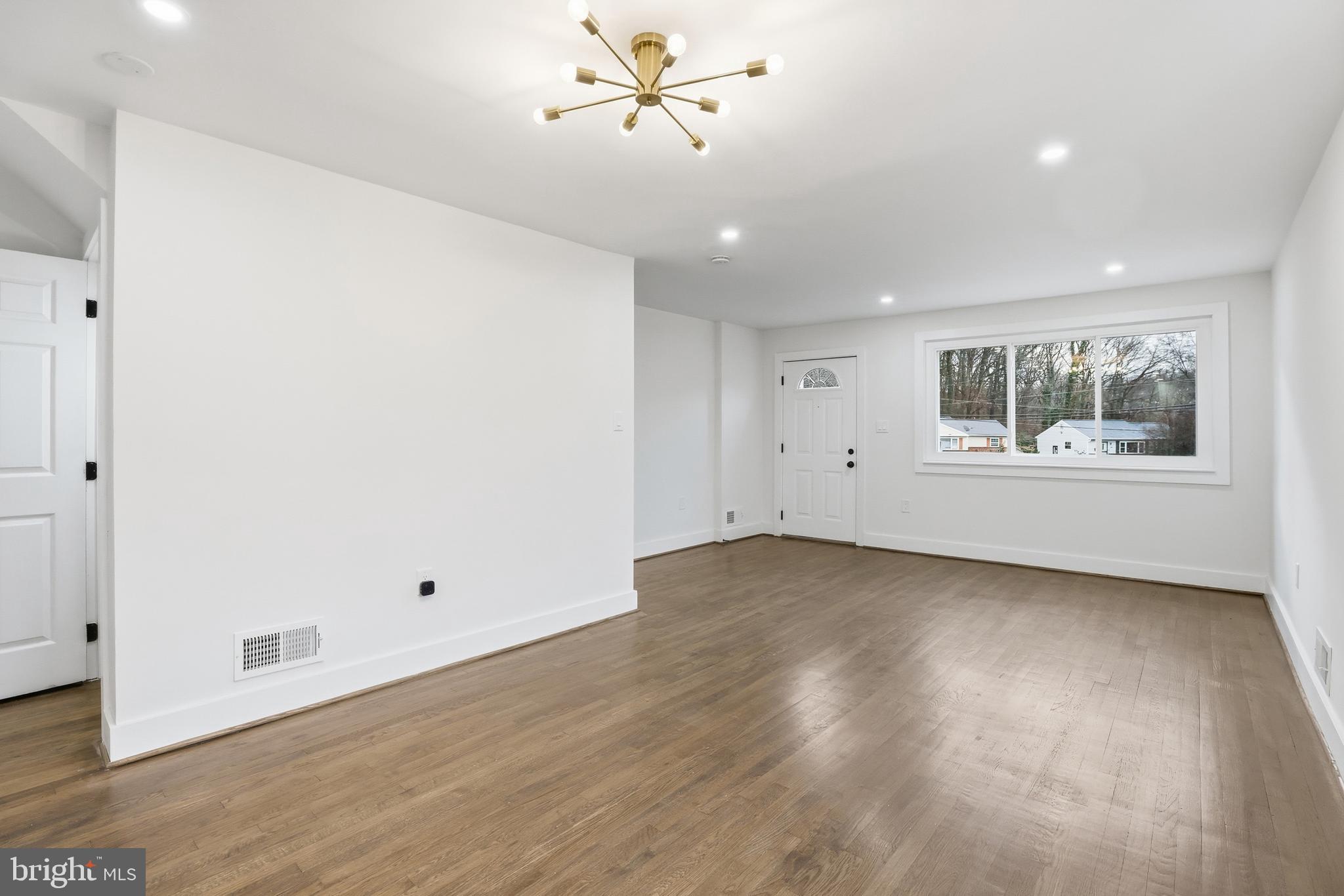 BEACON HEIGHTS - Residential