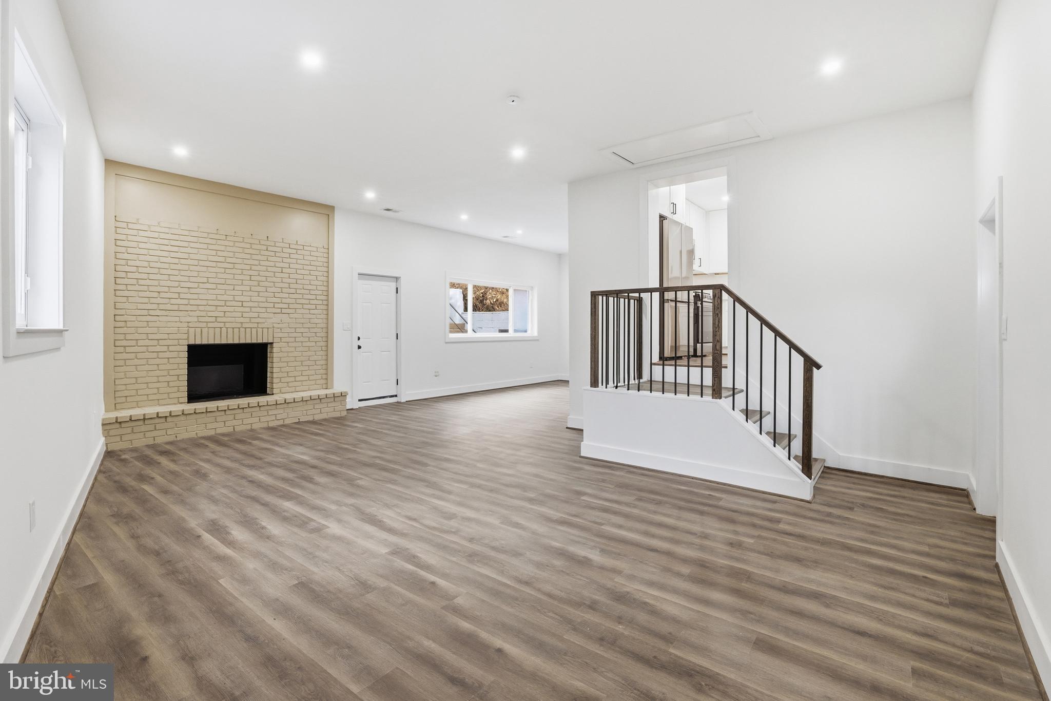 BEACON HEIGHTS - Residential