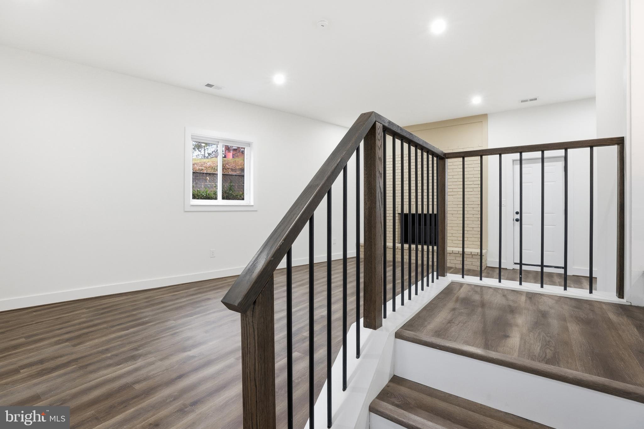 BEACON HEIGHTS - Residential