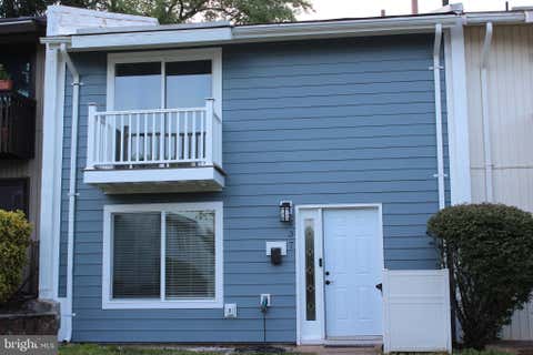 Photo of 237 Greenfield Court, STERLING, VA 20164 (MLS # VALO2129174)