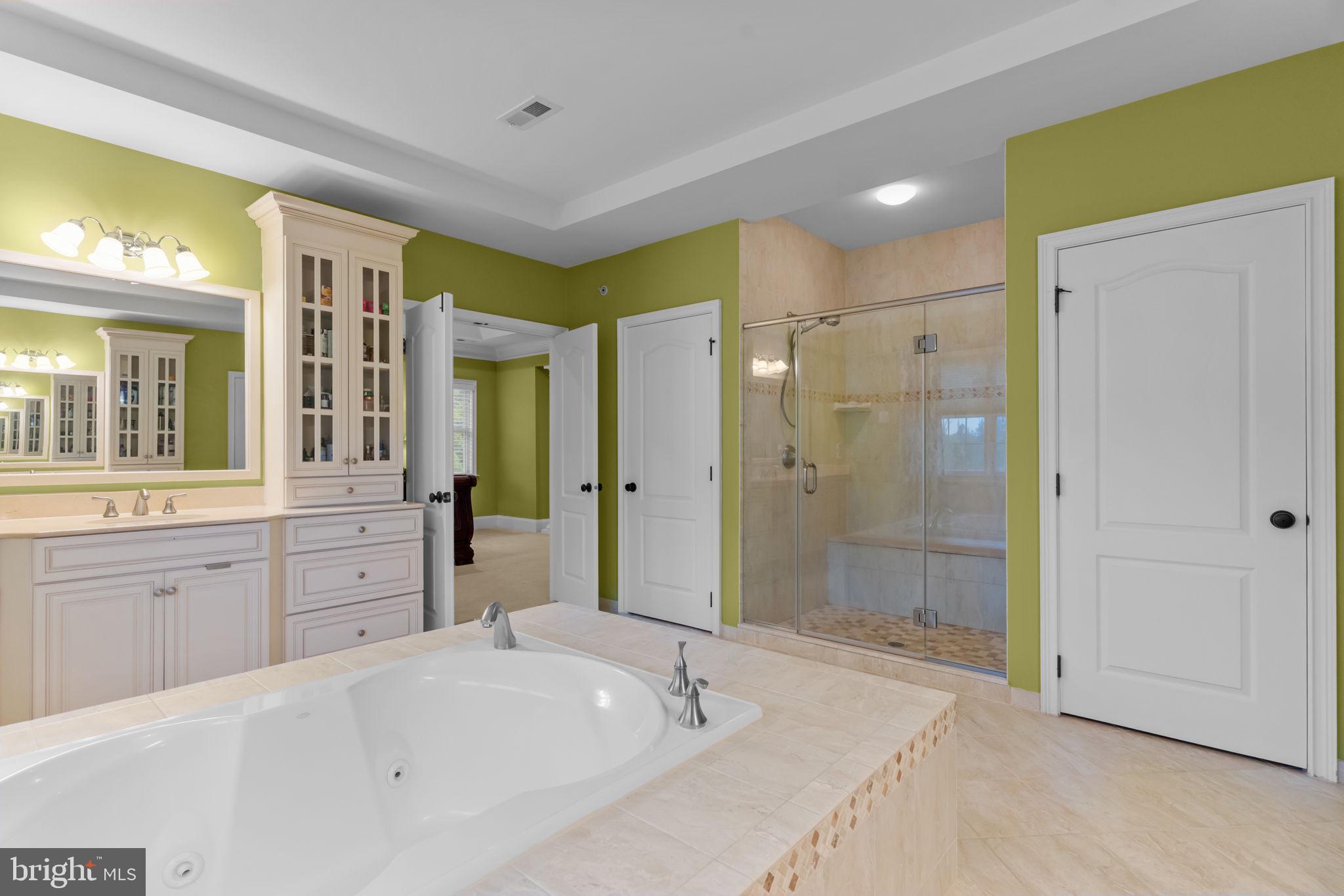 CHAPMANS CORNER - Residential