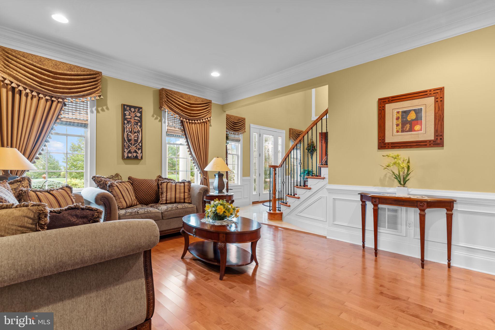 CHAPMANS CORNER - Residential