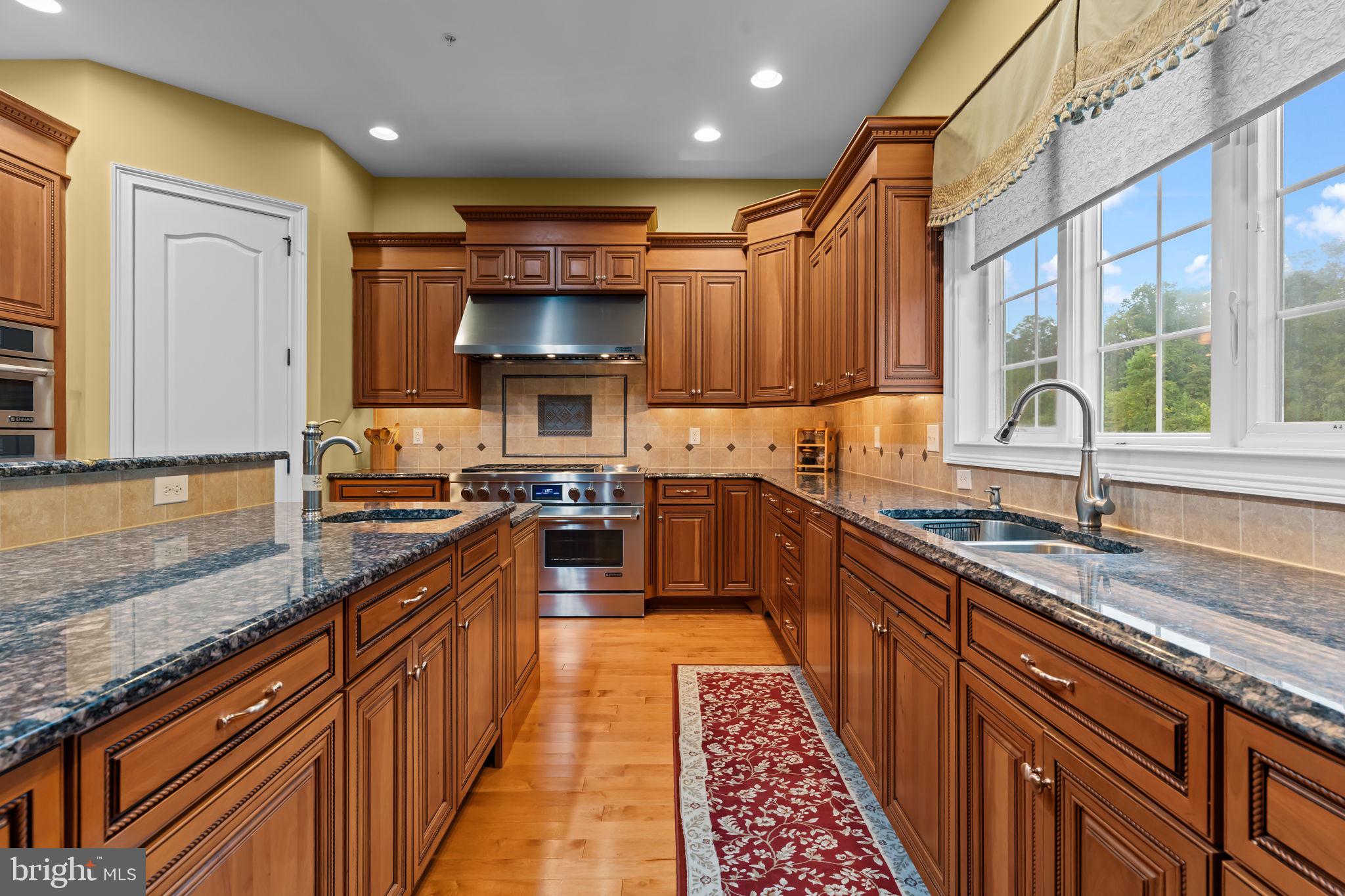 CHAPMANS CORNER - Residential