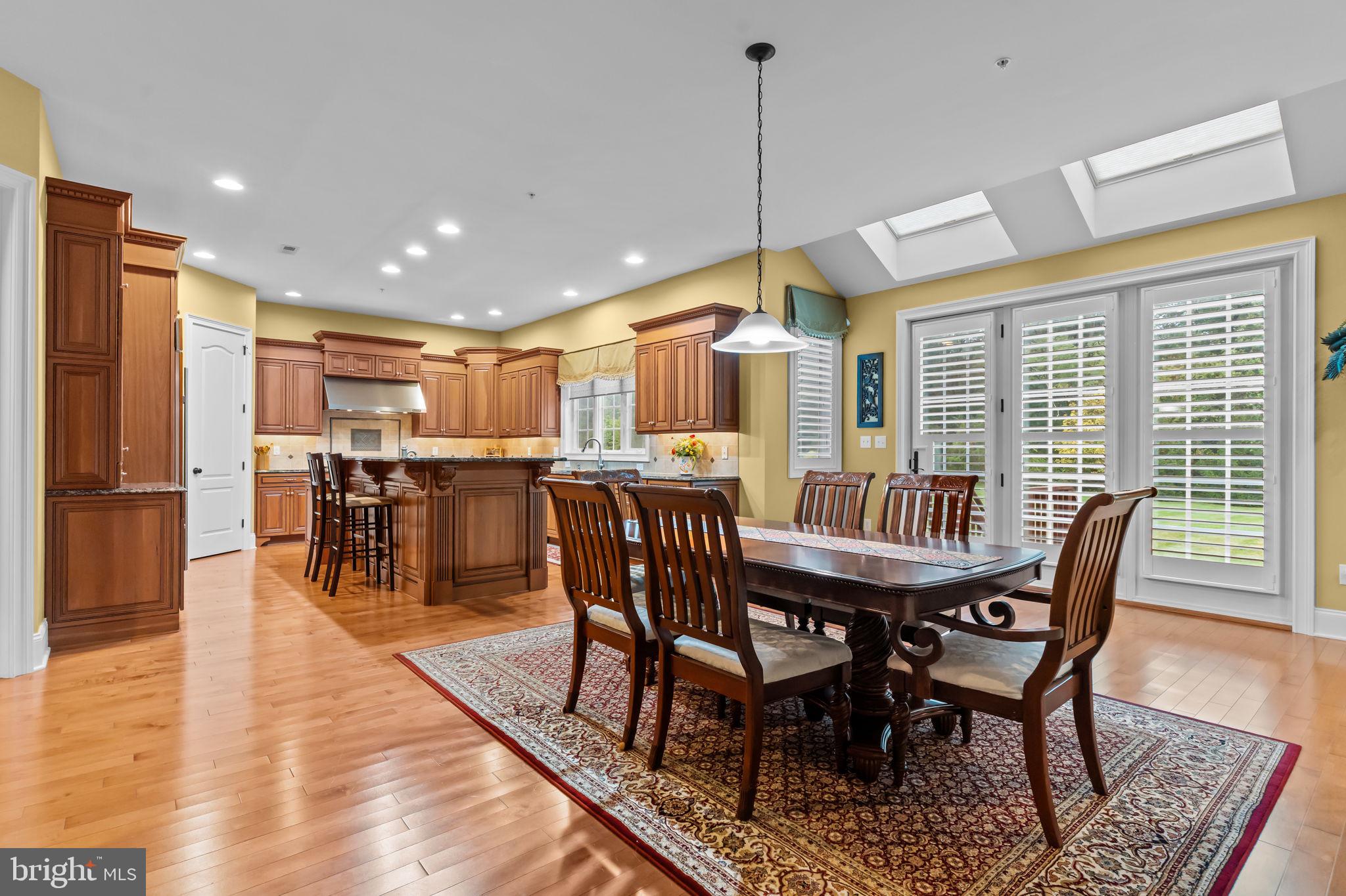 CHAPMANS CORNER - Residential