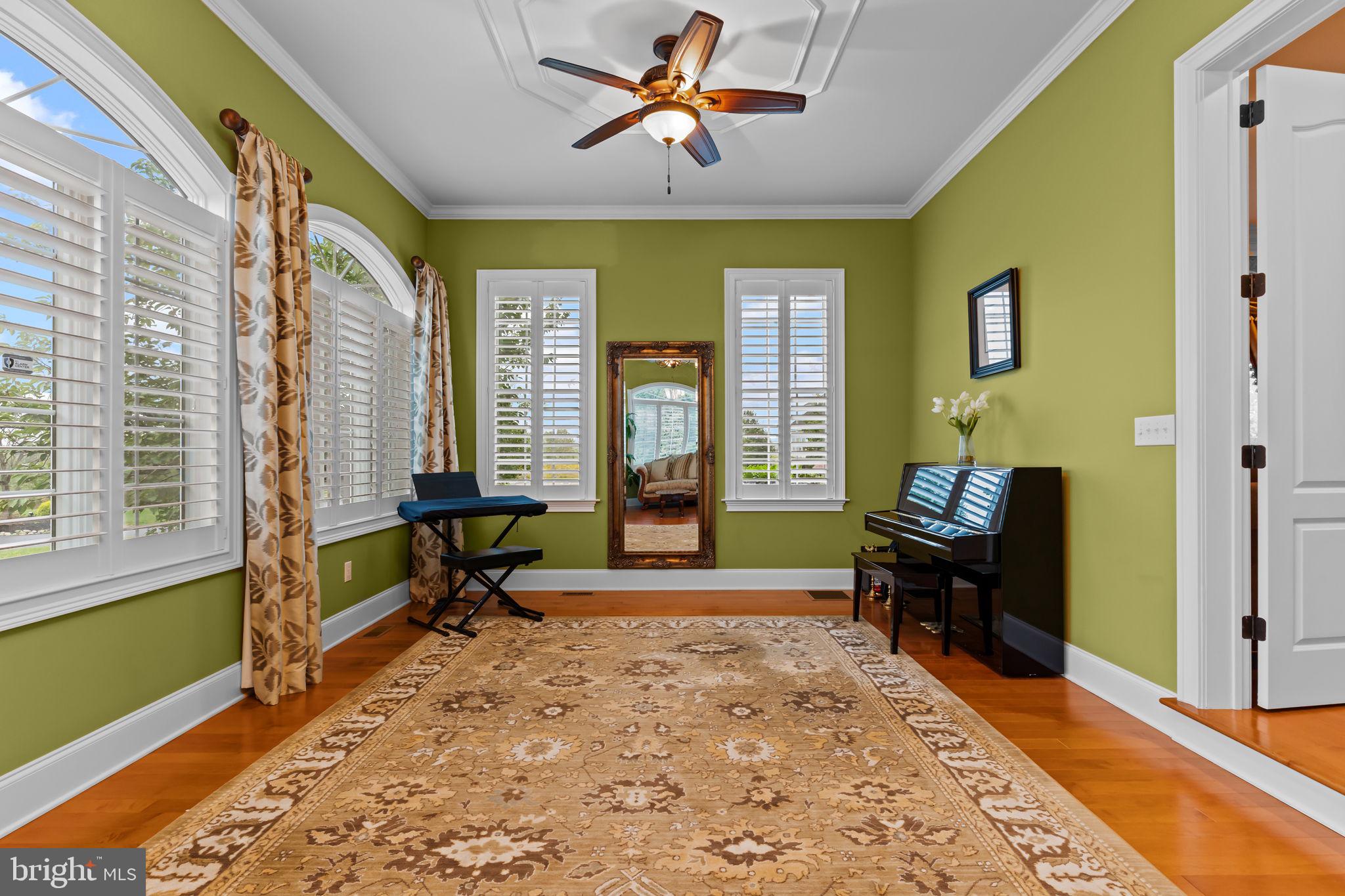 CHAPMANS CORNER - Residential