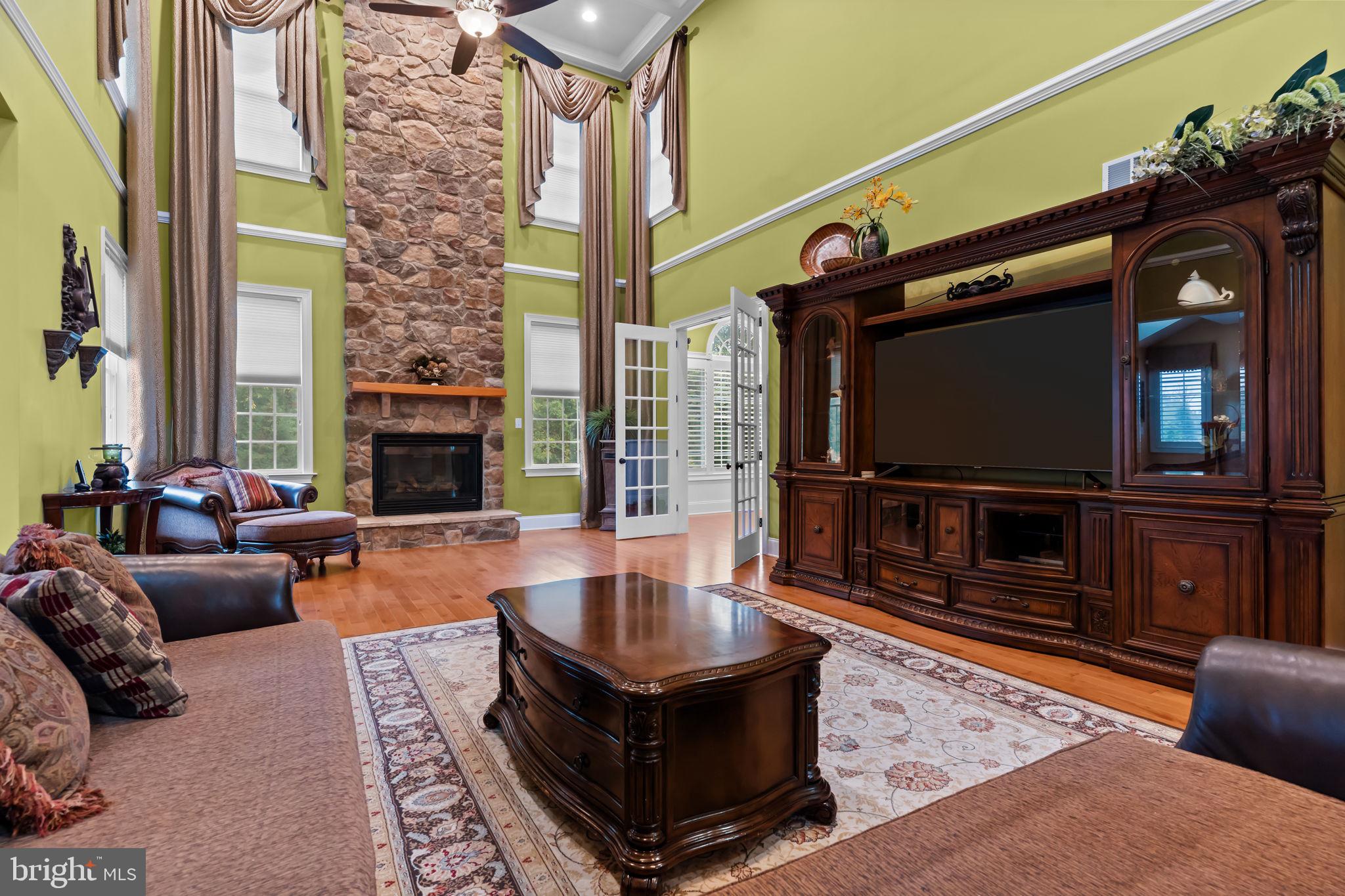 CHAPMANS CORNER - Residential