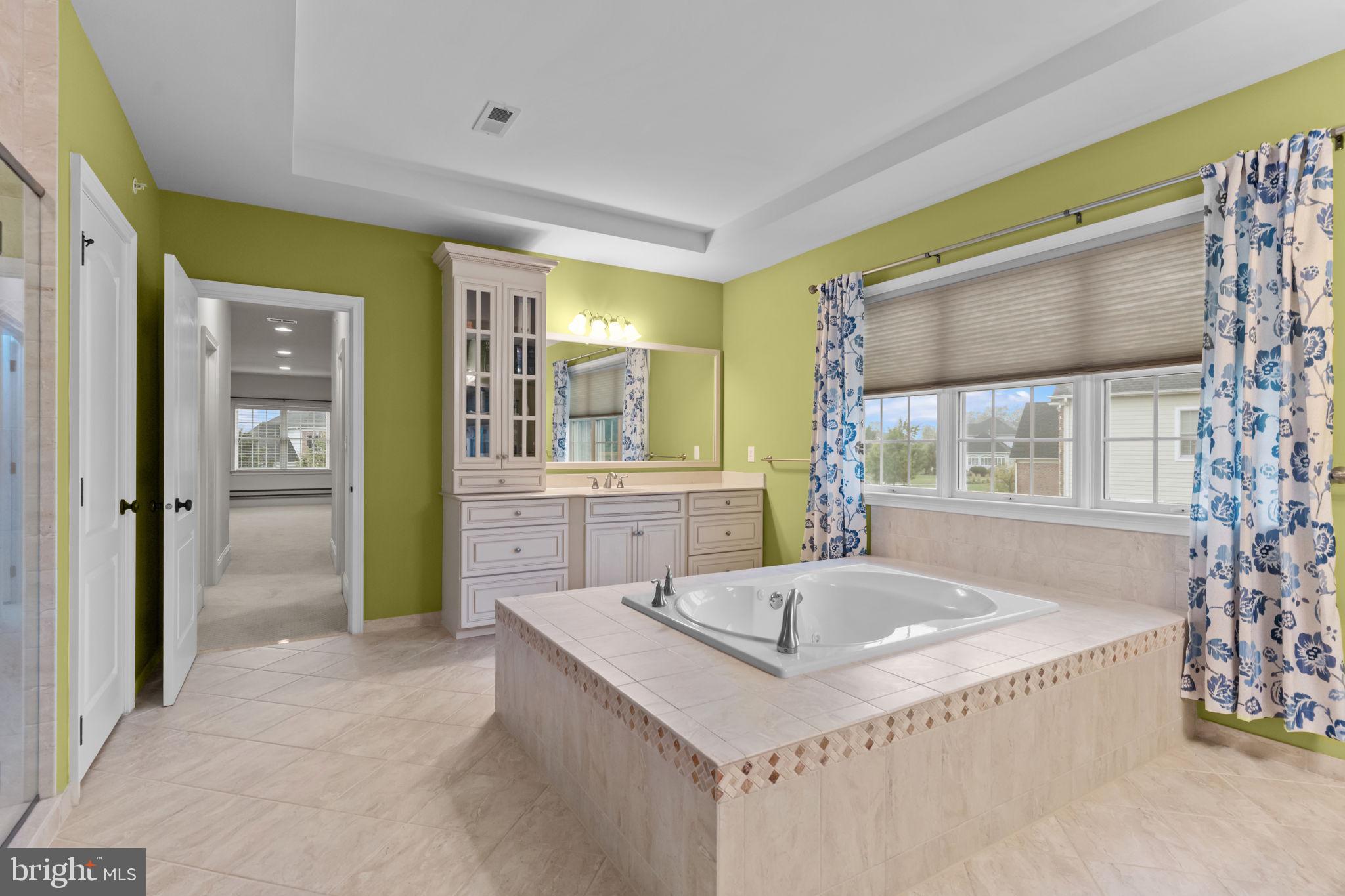 CHAPMANS CORNER - Residential