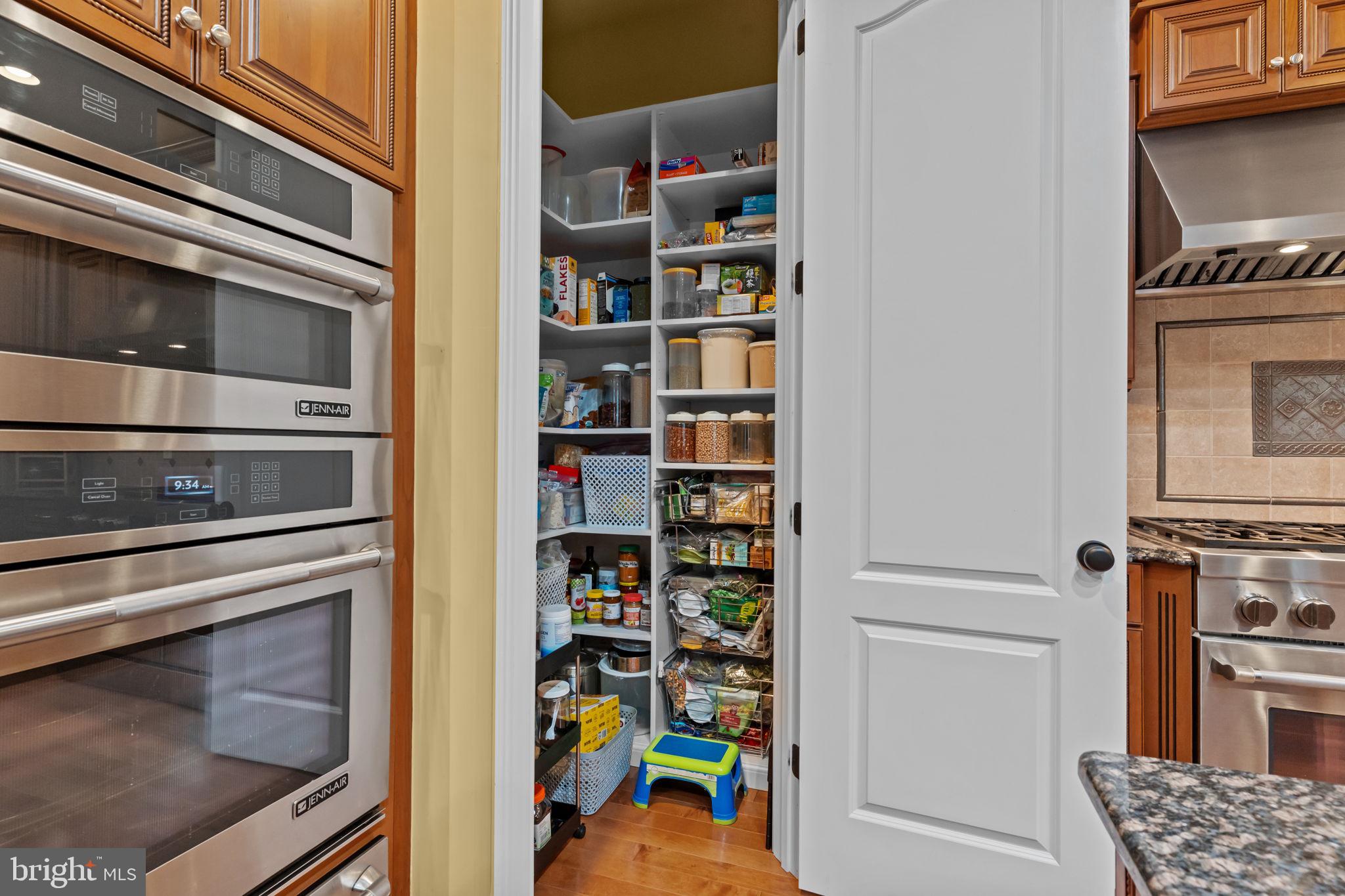 CHAPMANS CORNER - Residential