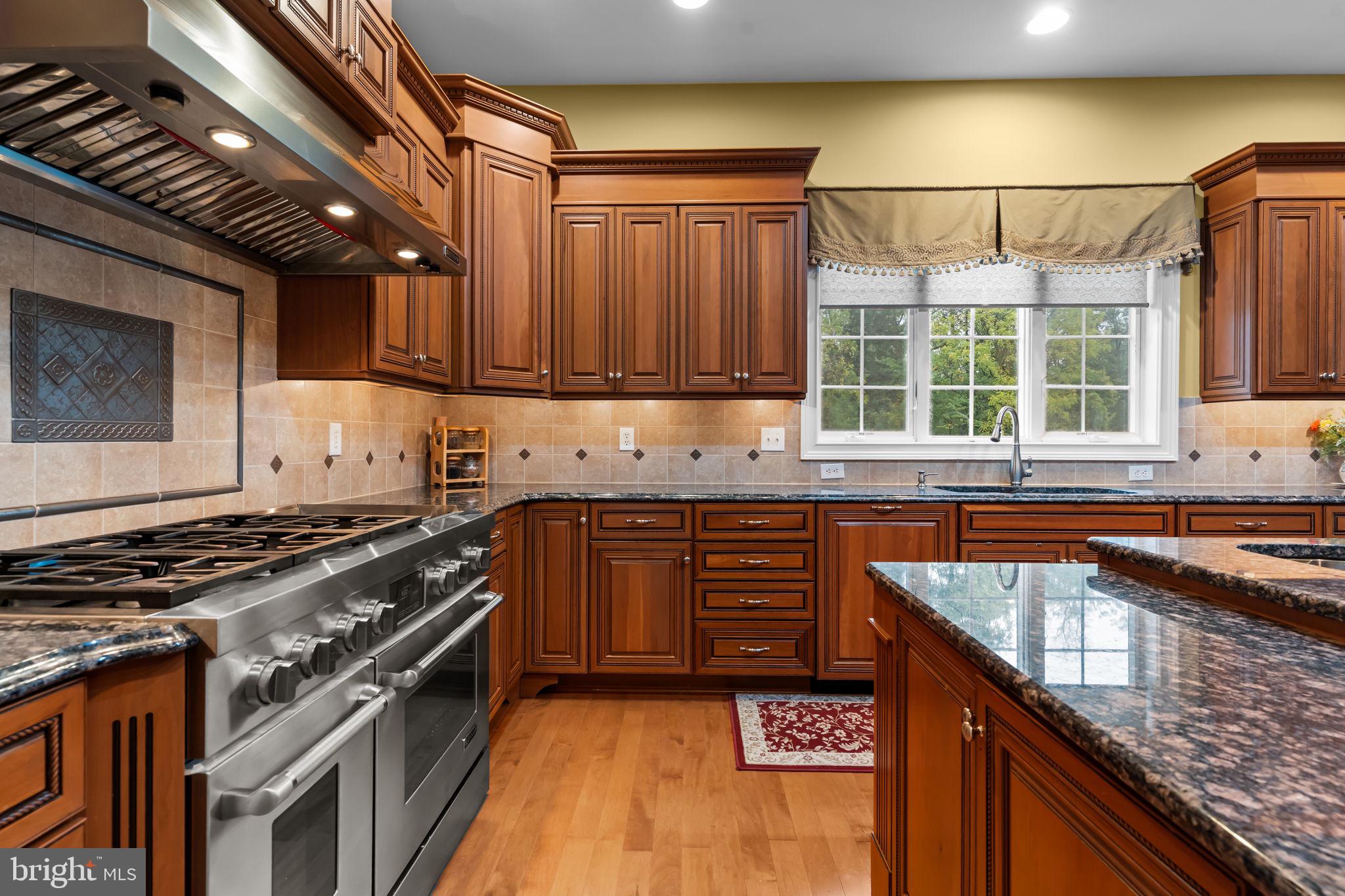 CHAPMANS CORNER - Residential