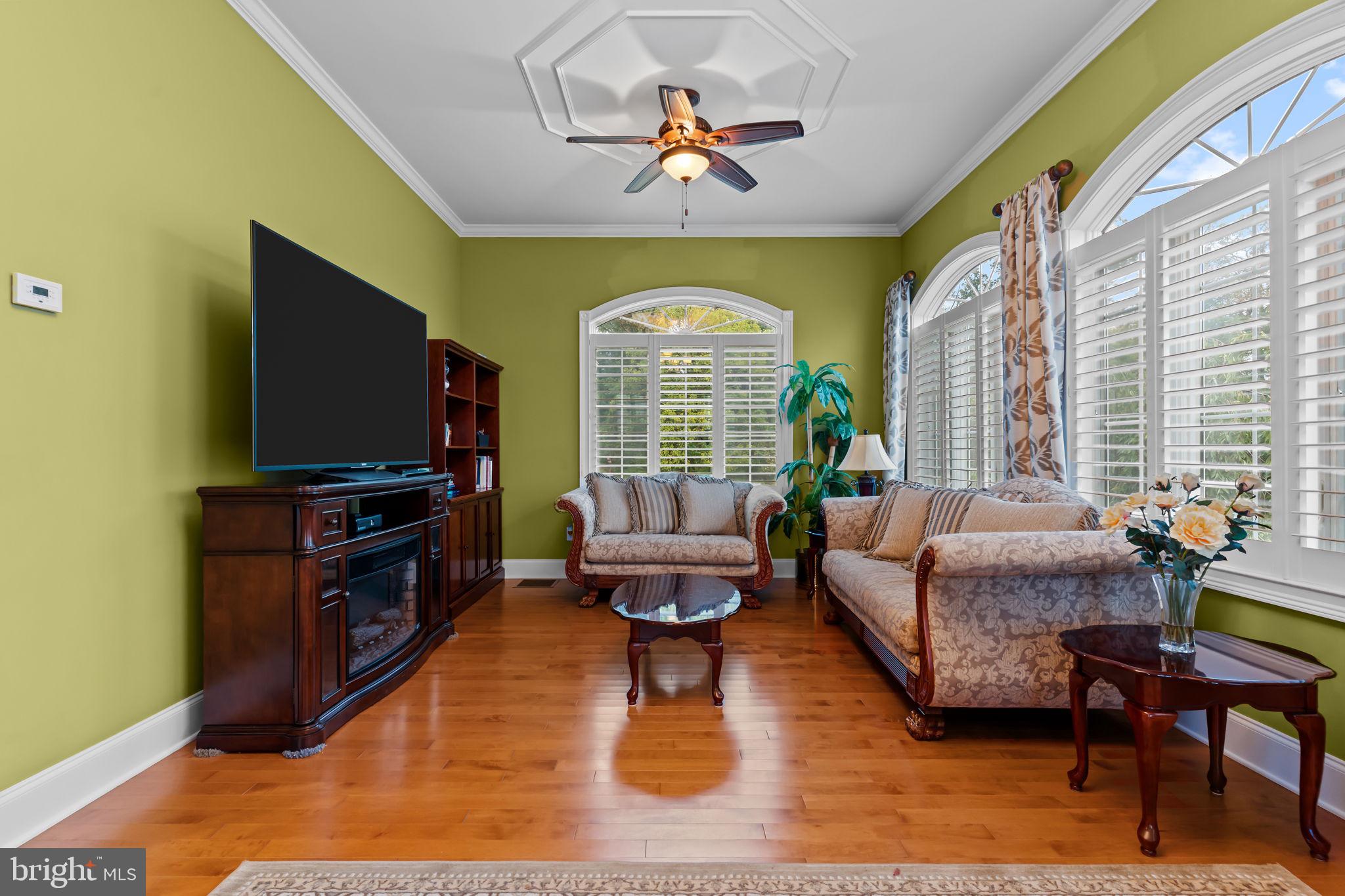 CHAPMANS CORNER - Residential