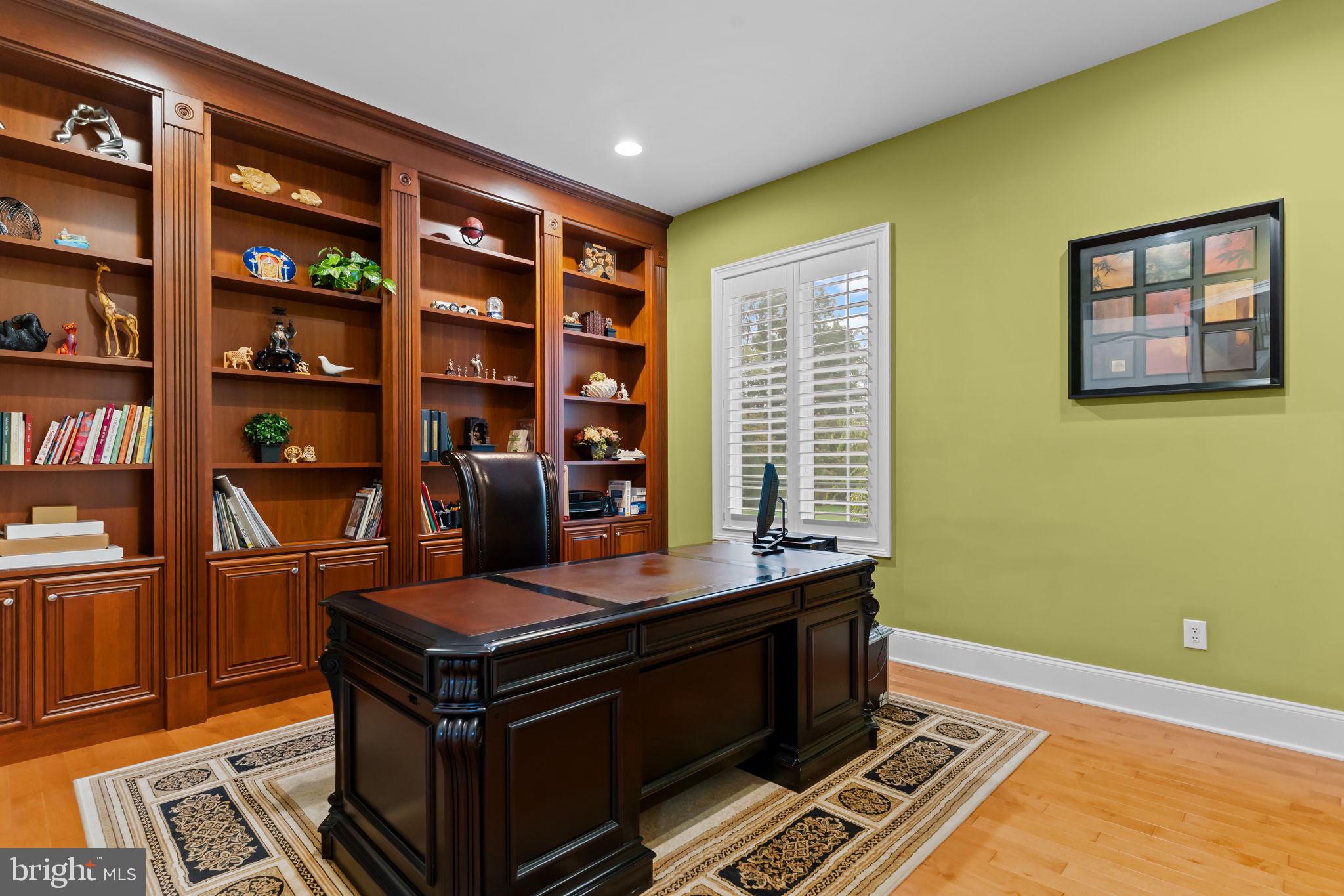 CHAPMANS CORNER - Residential