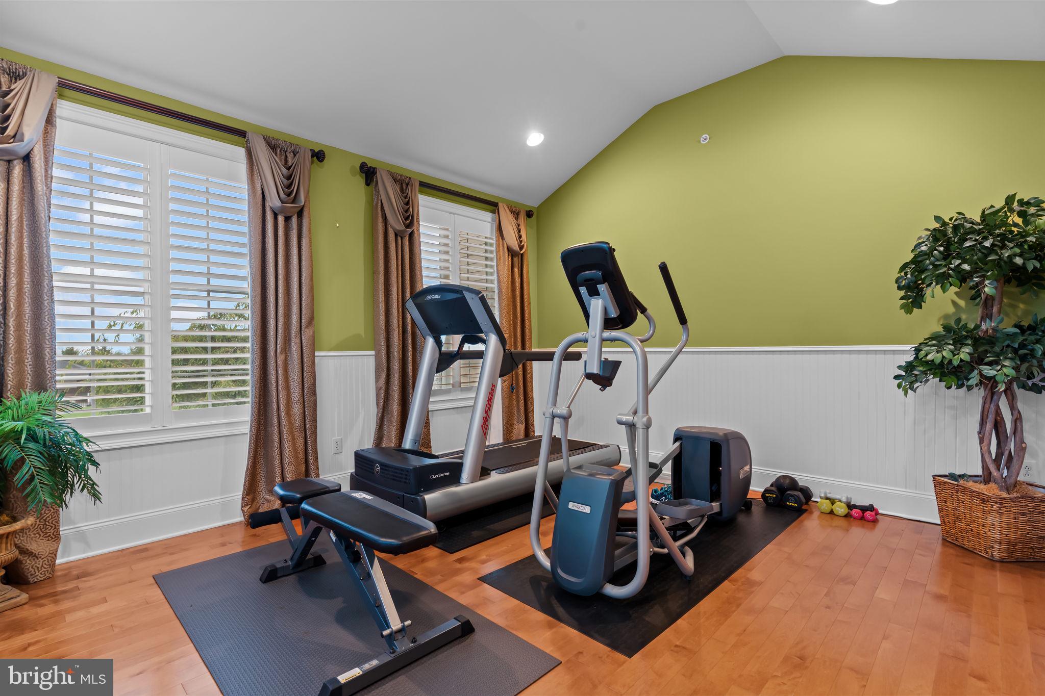 CHAPMANS CORNER - Residential