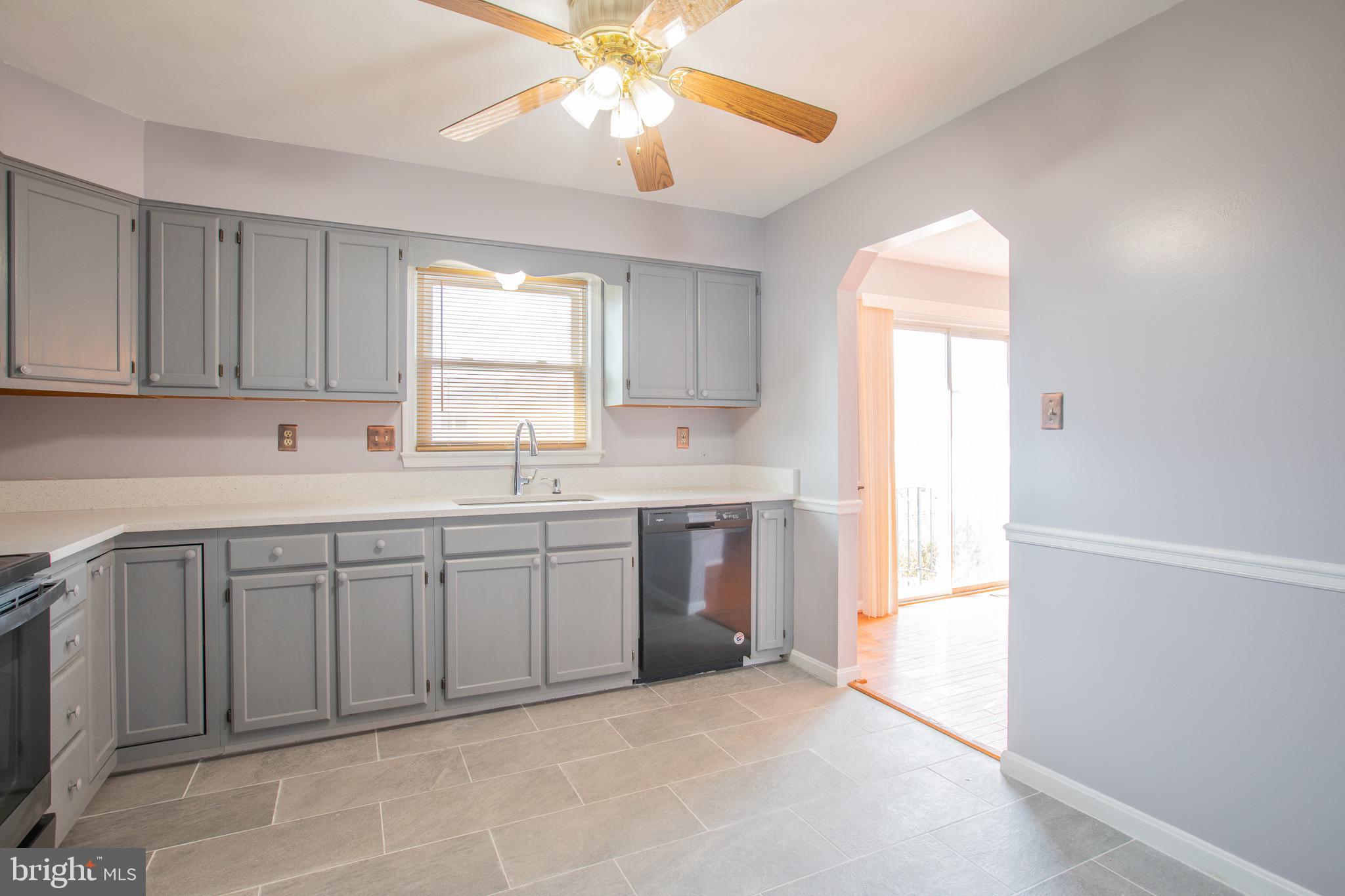 CLINTON - Residential Lease