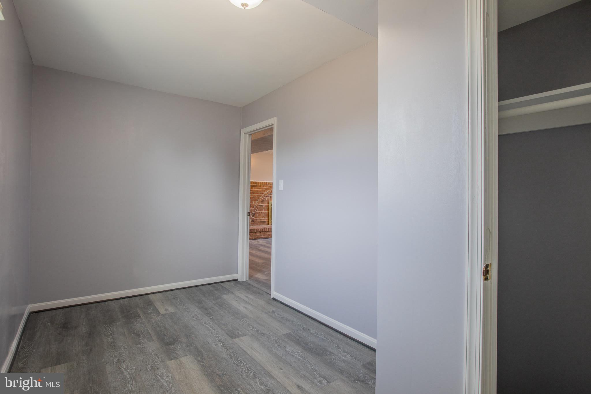 CLINTON - Residential Lease