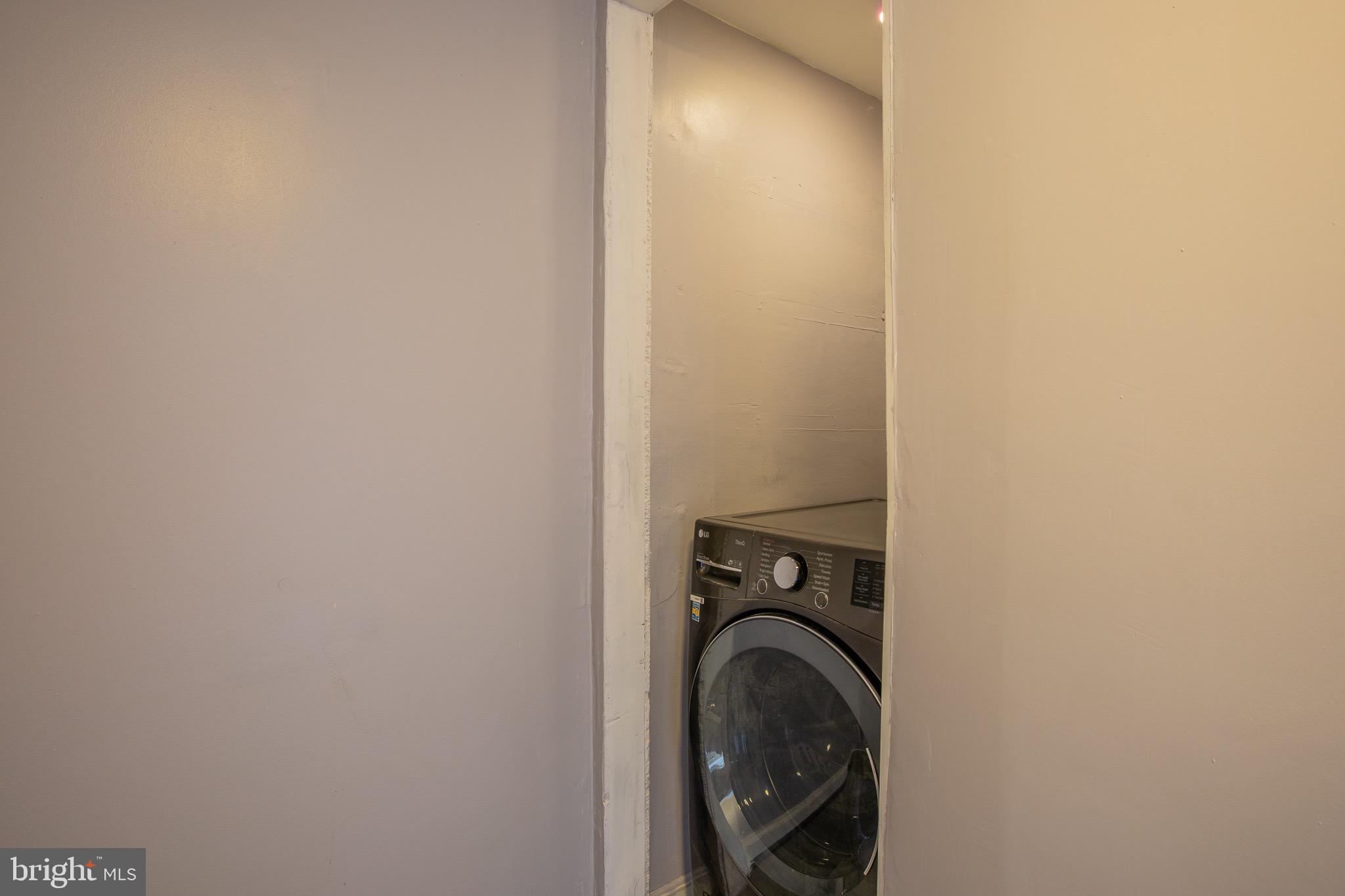 CLINTON - Residential Lease