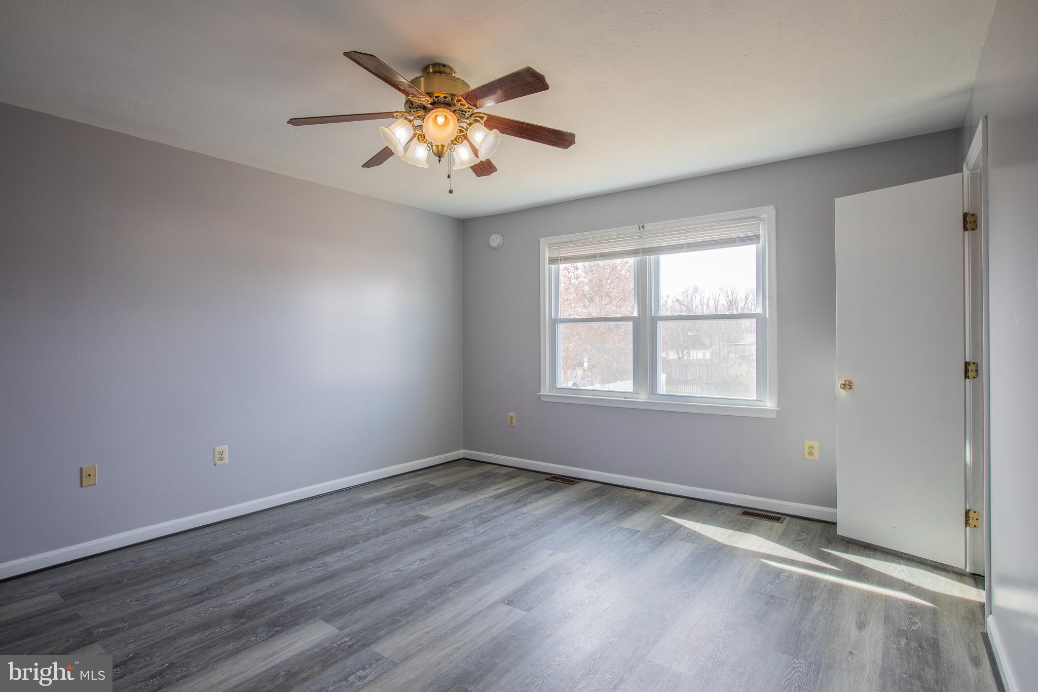 CLINTON - Residential Lease