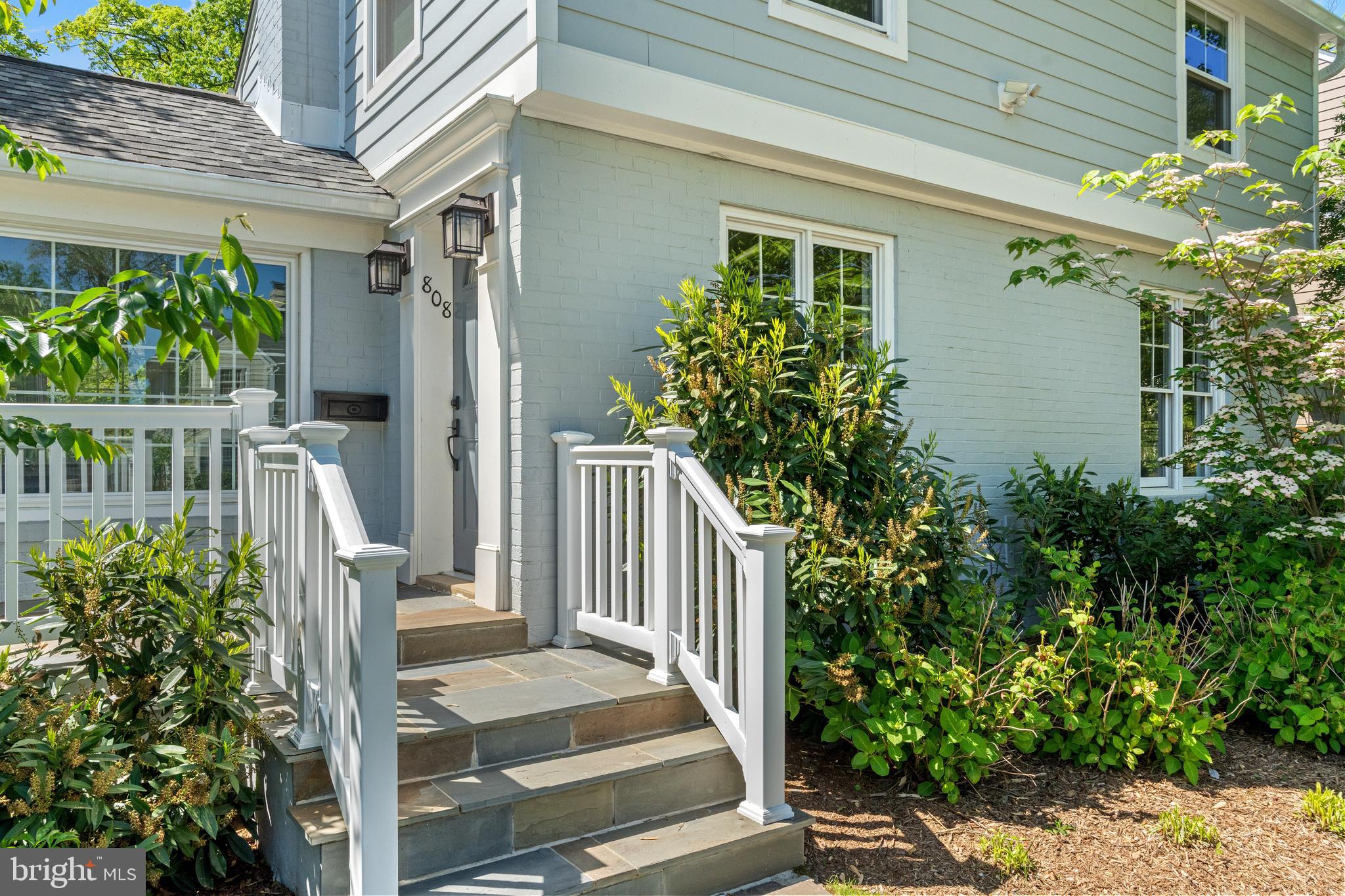 BEVERLY HILLS - Residential