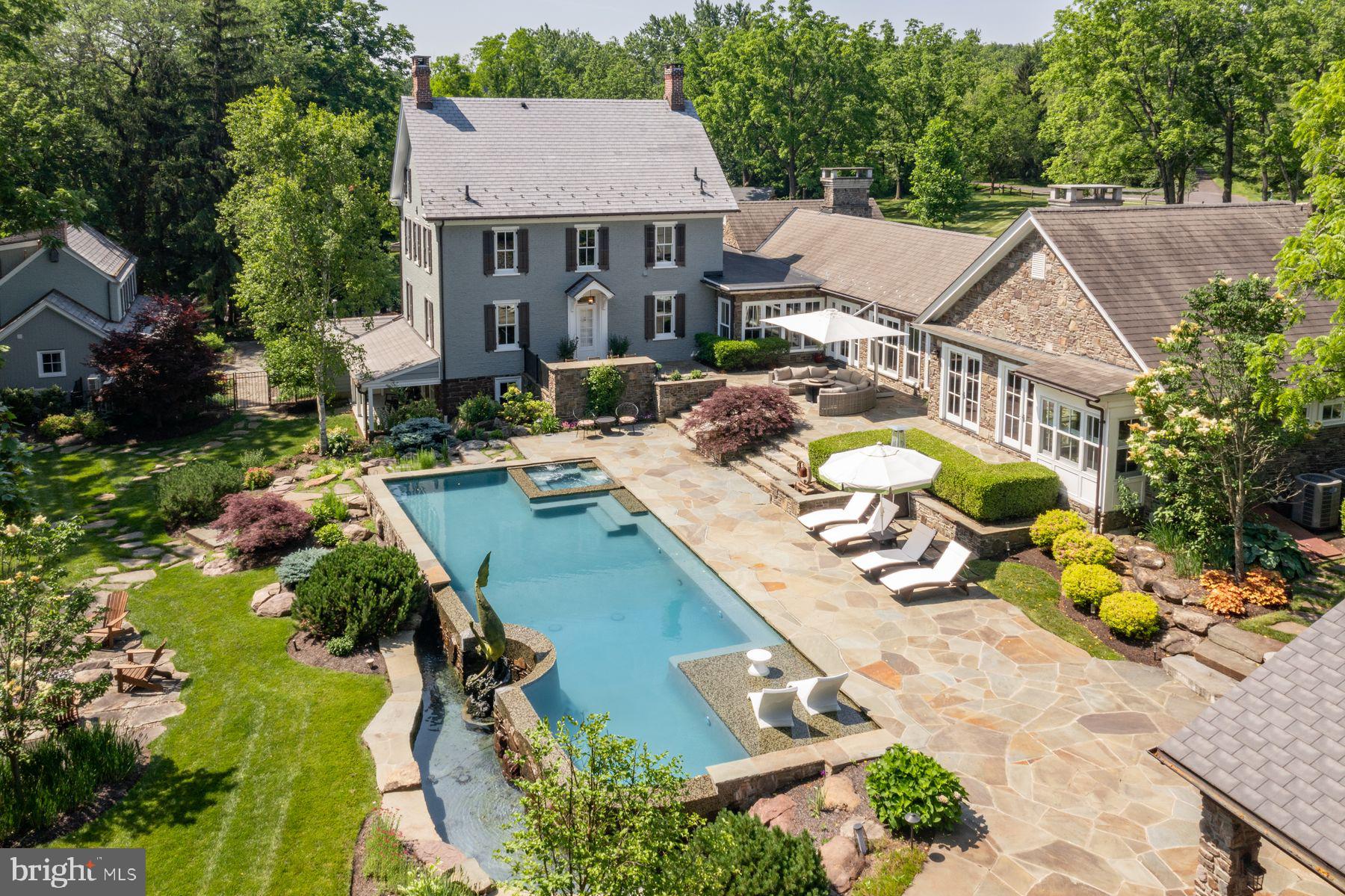 9 BLUEBERRY LANE