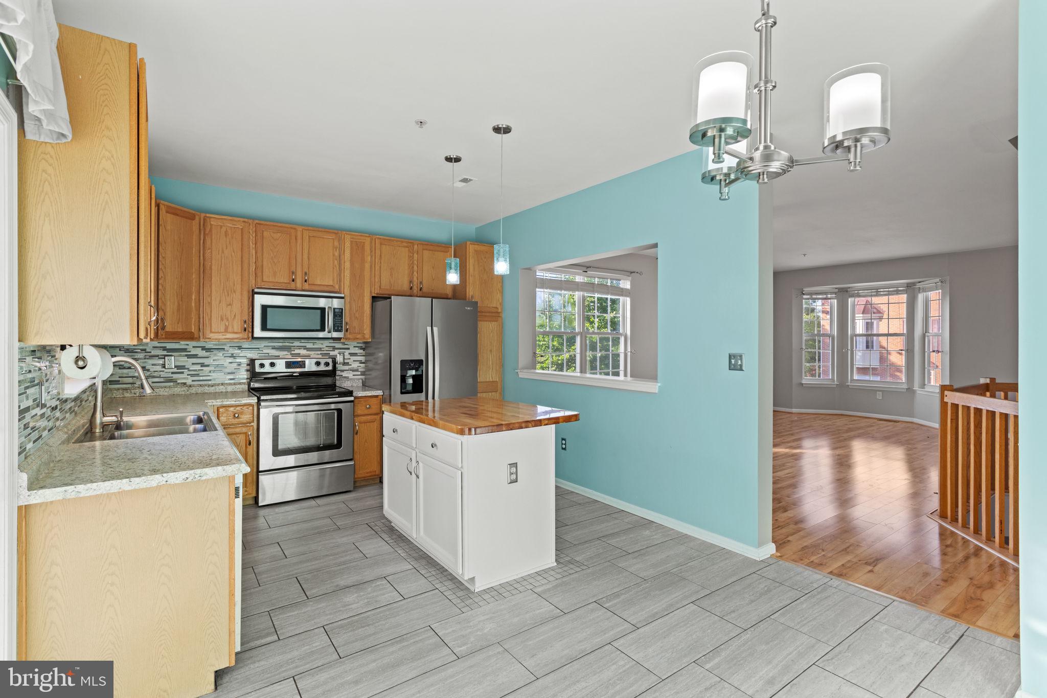 FREDERICKTOWNE VILLAGE - Residential