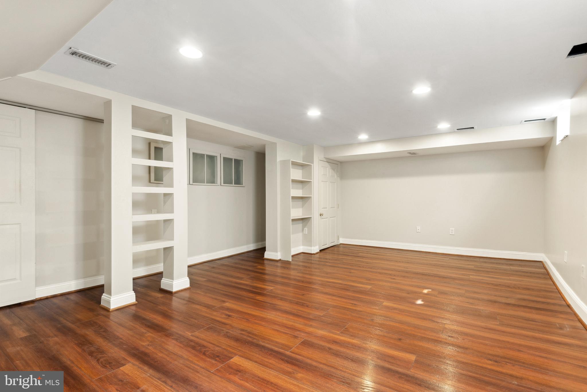 BAKER PARK - Residential Lease