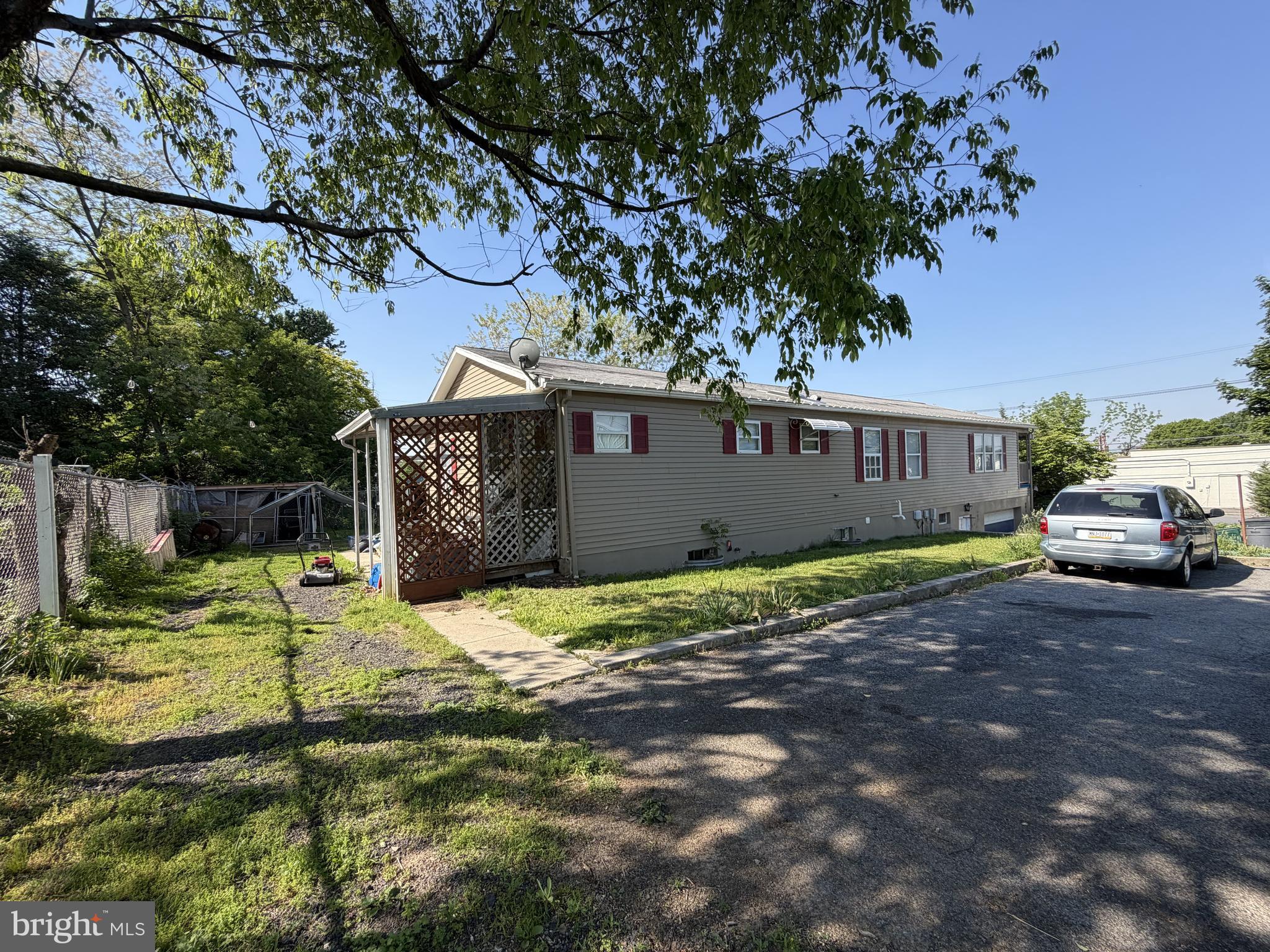 411 BELT LINE AVENUE