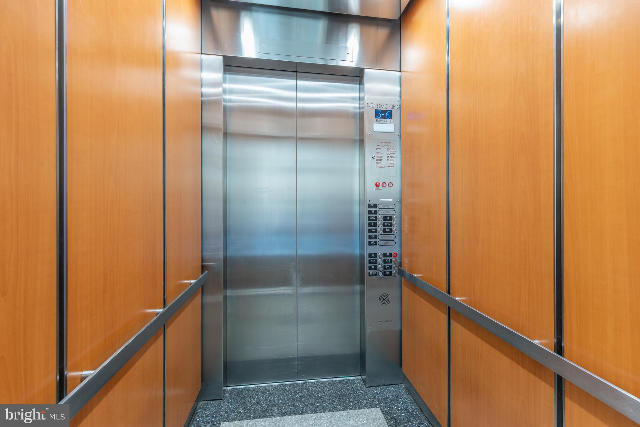 LOGAN SQUARE - Residential