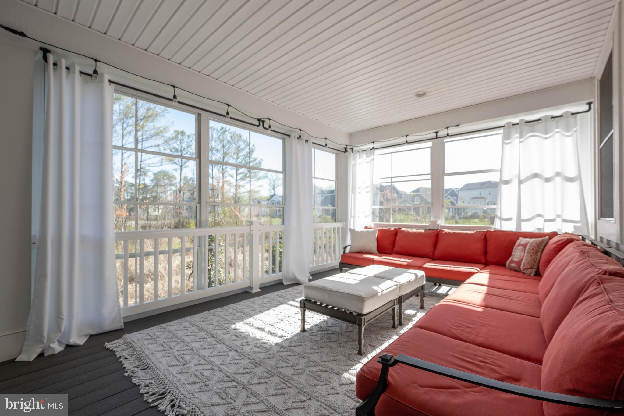 MARSH ISLAND IN LEWES - Residential