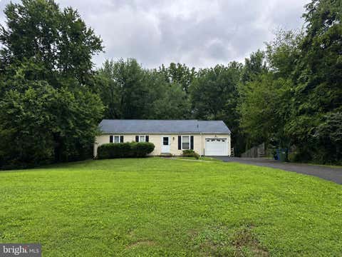 Photo of 2603 Seskey Glen Court, HERNDON, VA 20171 (MLS # VAFX2334496)