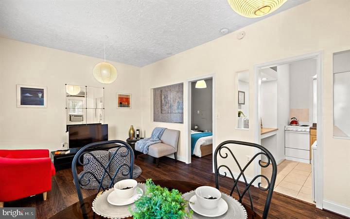 QUAIL VALLEY - Residential Lease