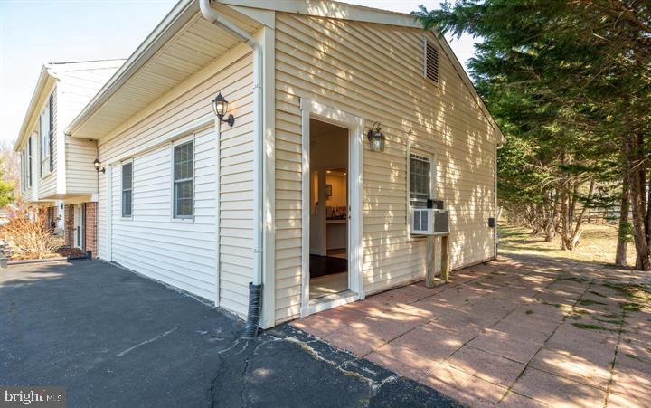 QUAIL VALLEY - Residential Lease