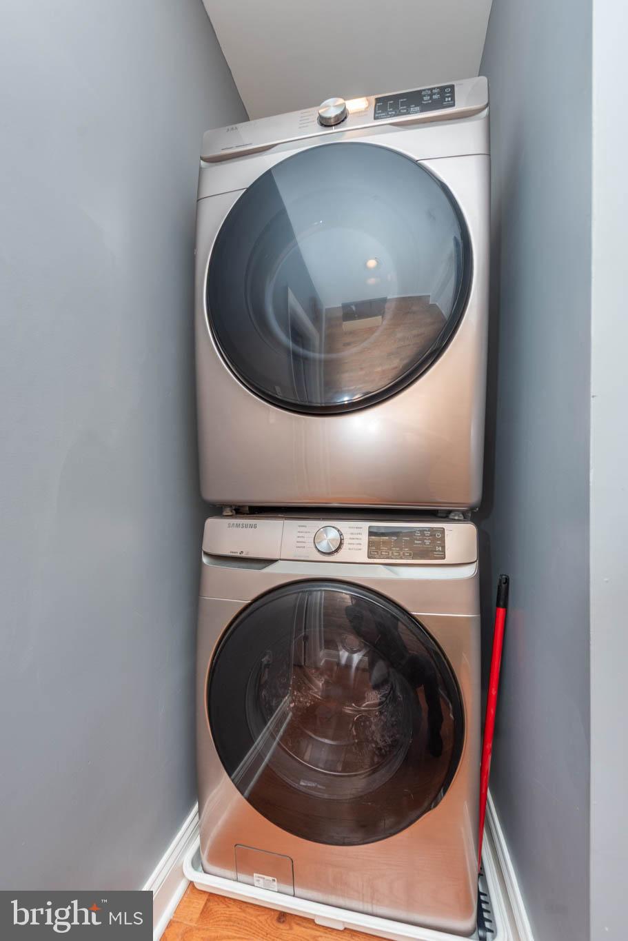 WASHINGTON VILLAGE - Residential