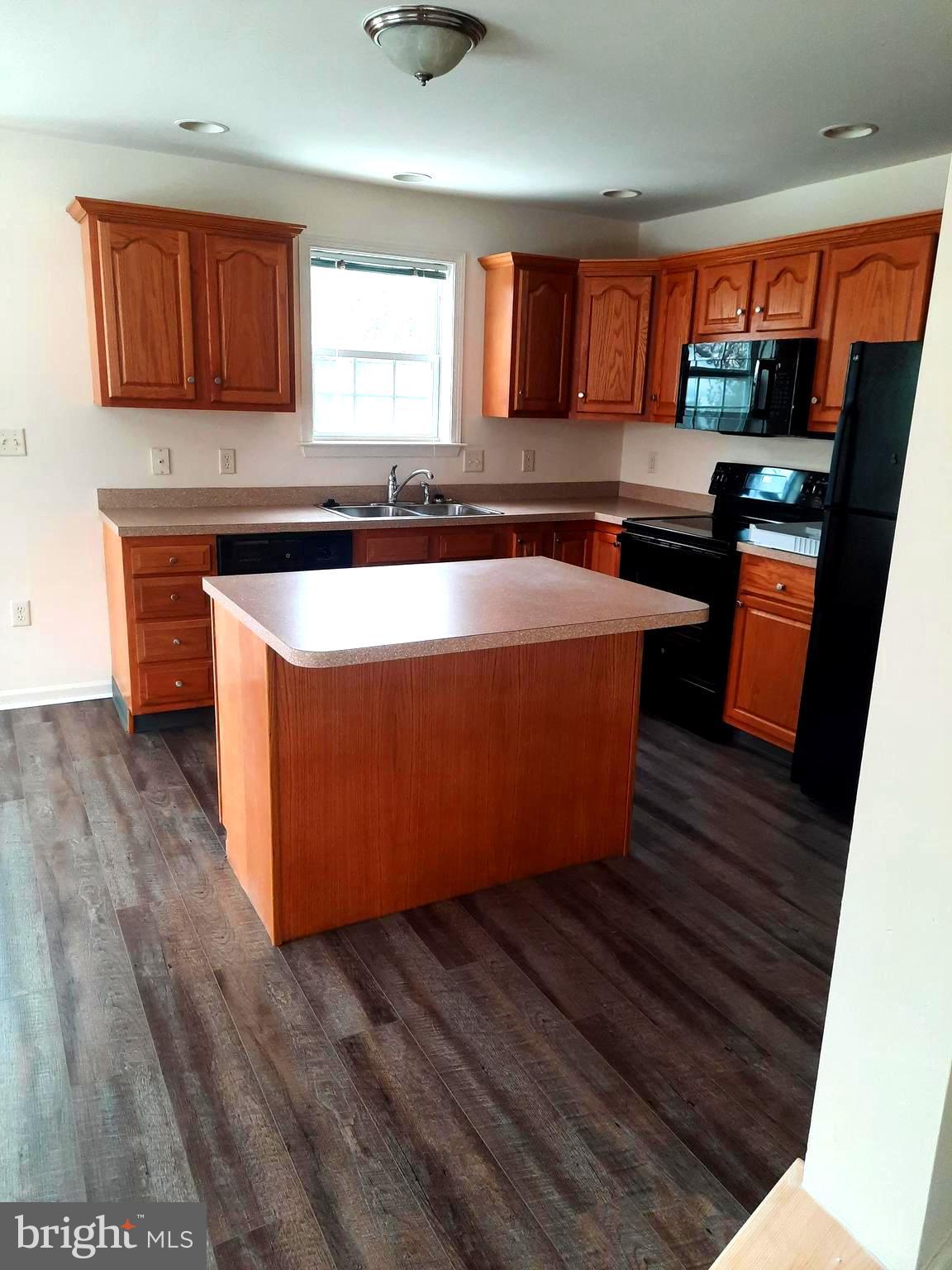 SILVER CREEK - Residential Lease