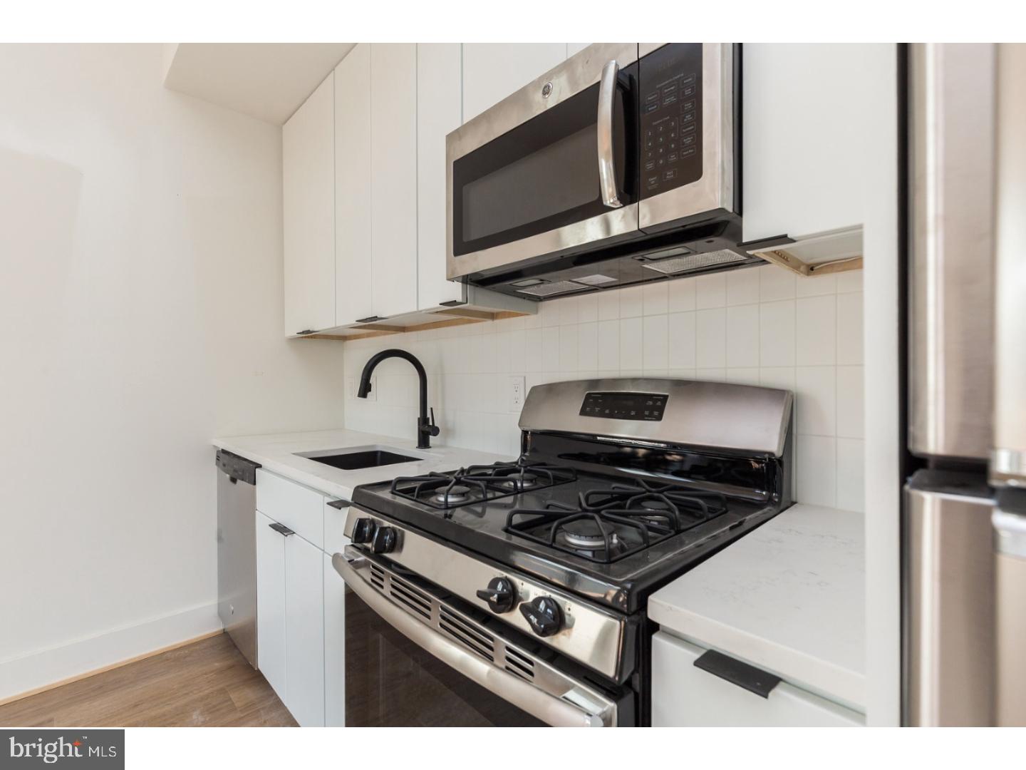 PASSYUNK SQUARE - Residential Lease