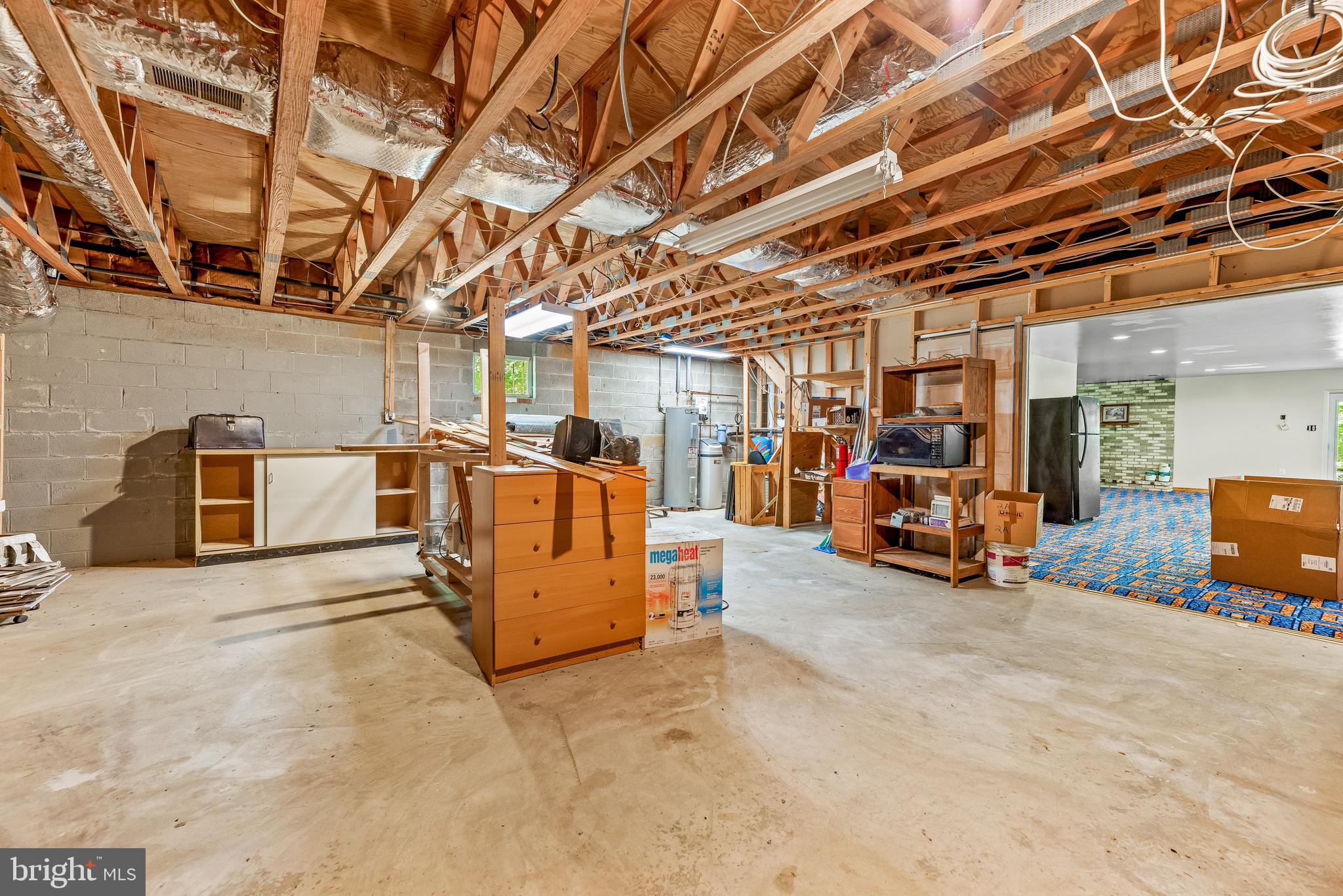 LAKE KARYLBROOK - Residential