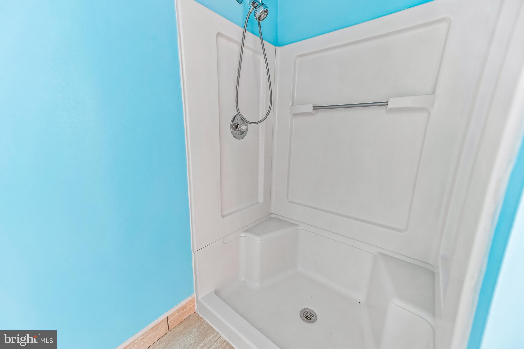 LAKE KARYLBROOK - Residential