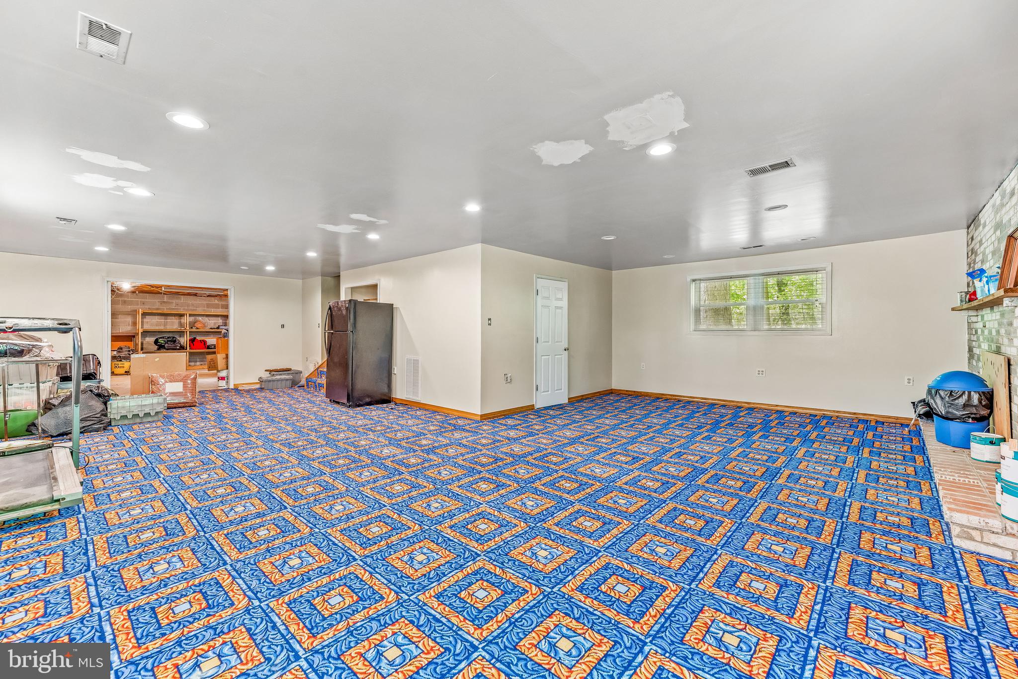 LAKE KARYLBROOK - Residential