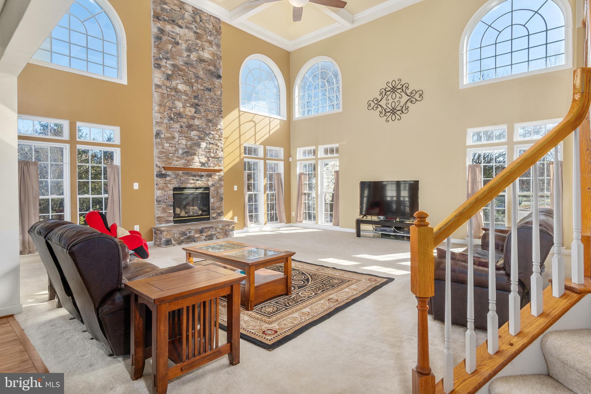 PARADISE MANOR - Residential