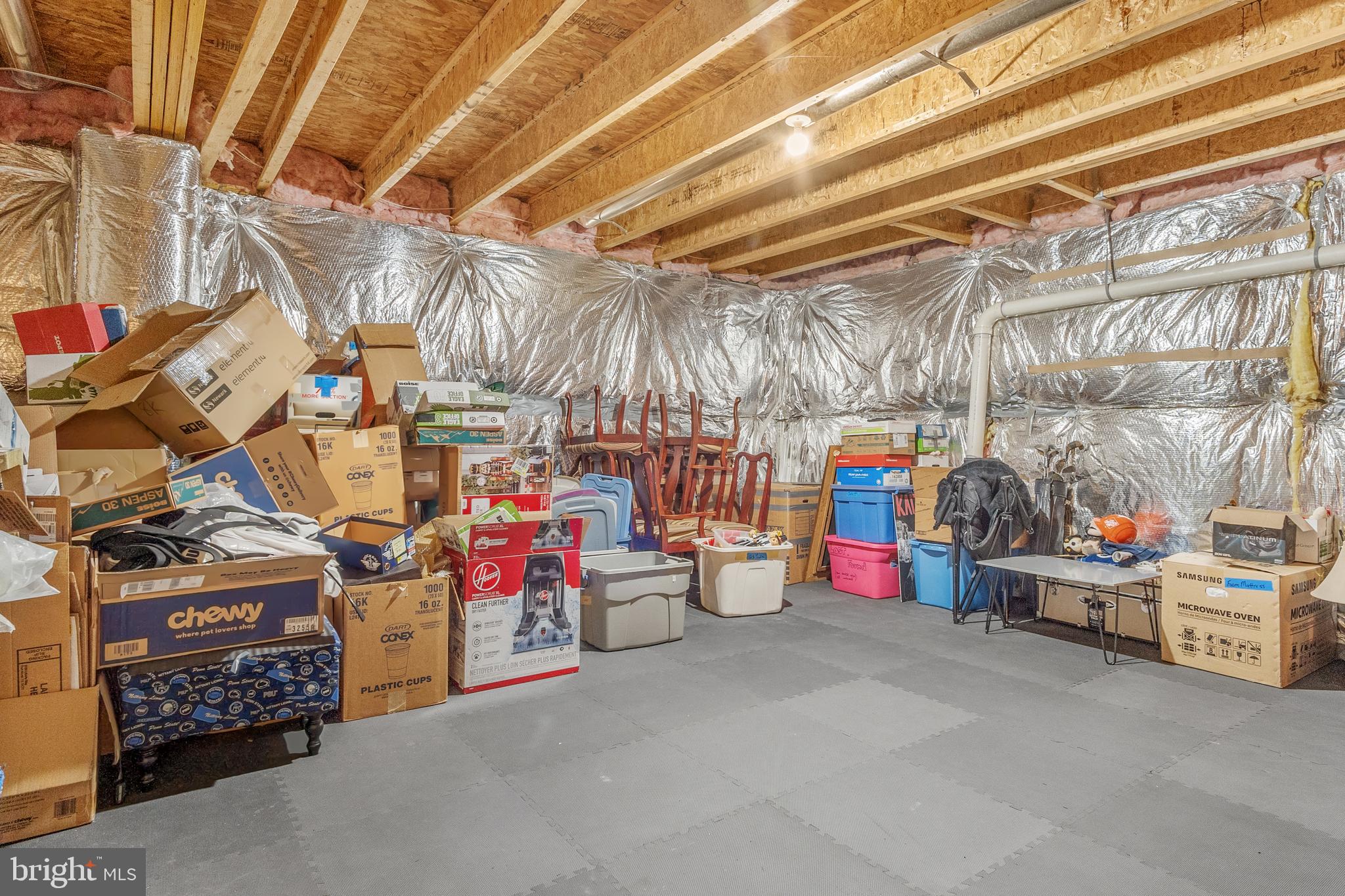 PARADISE MANOR - Residential