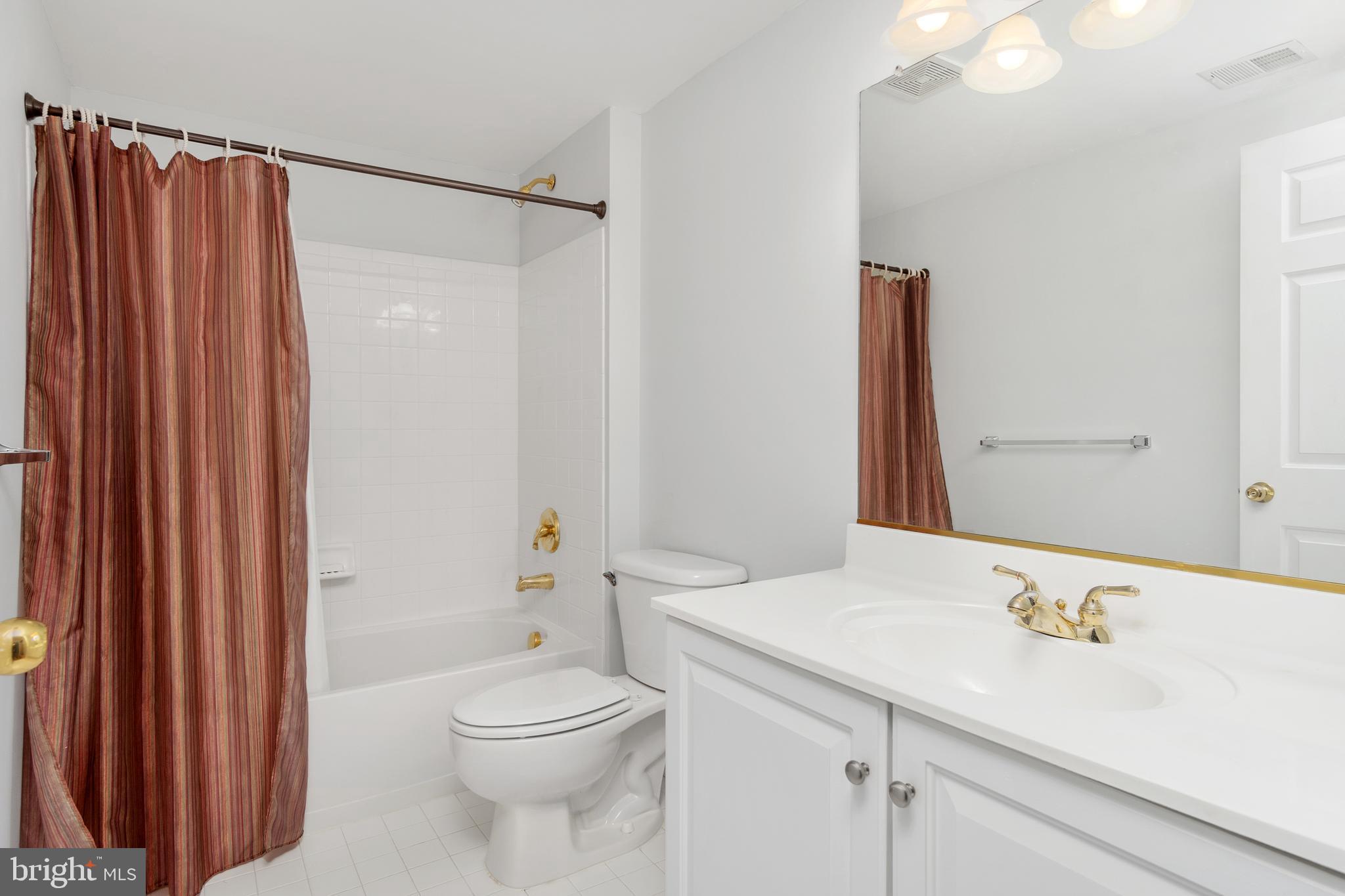 PARADISE MANOR - Residential