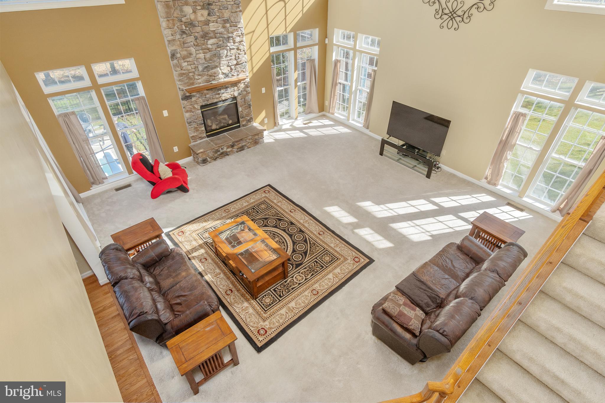 PARADISE MANOR - Residential