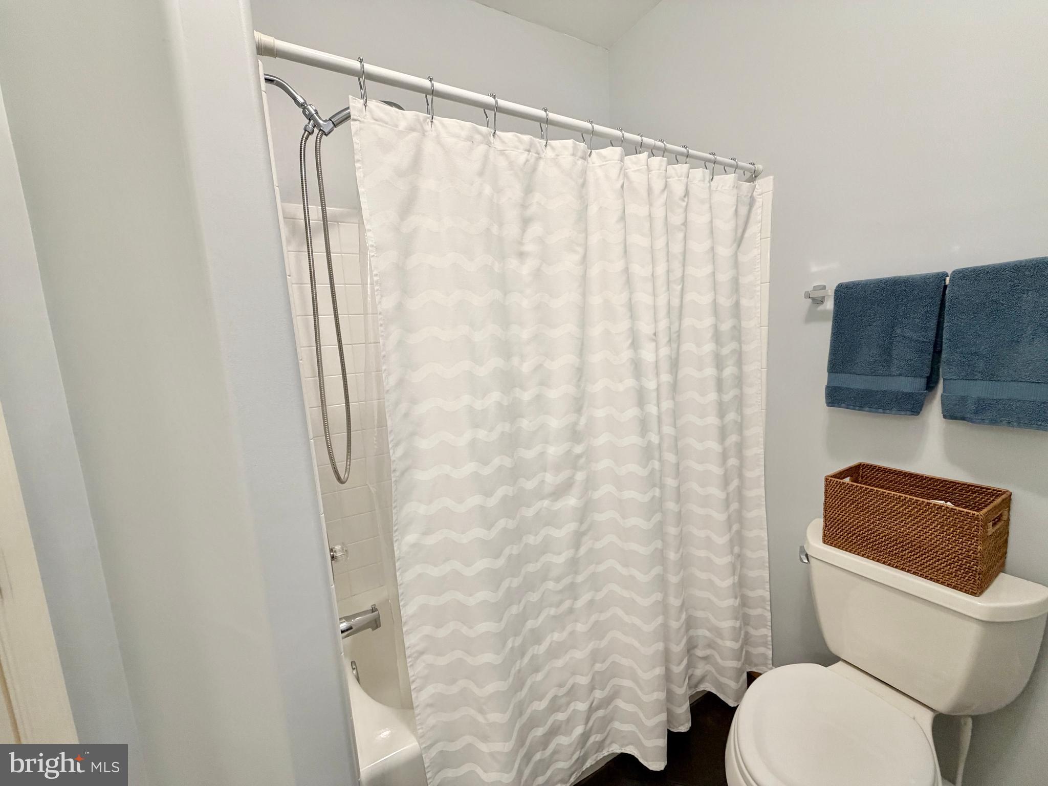 SALEM FIELDS - Residential