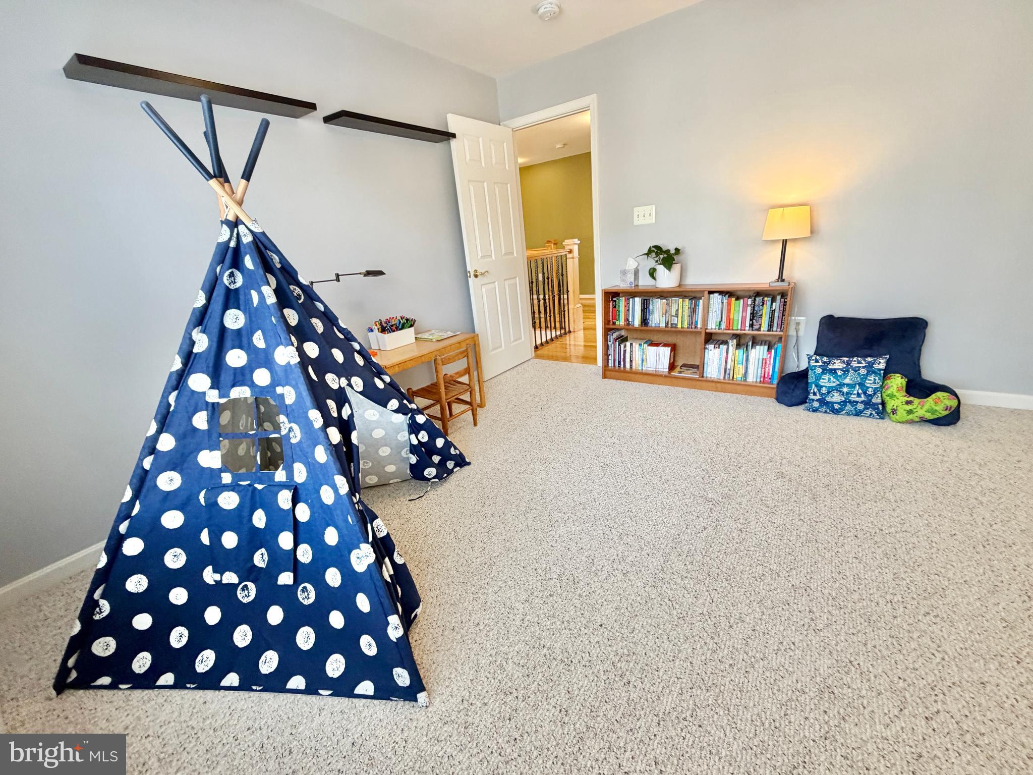 SALEM FIELDS - Residential