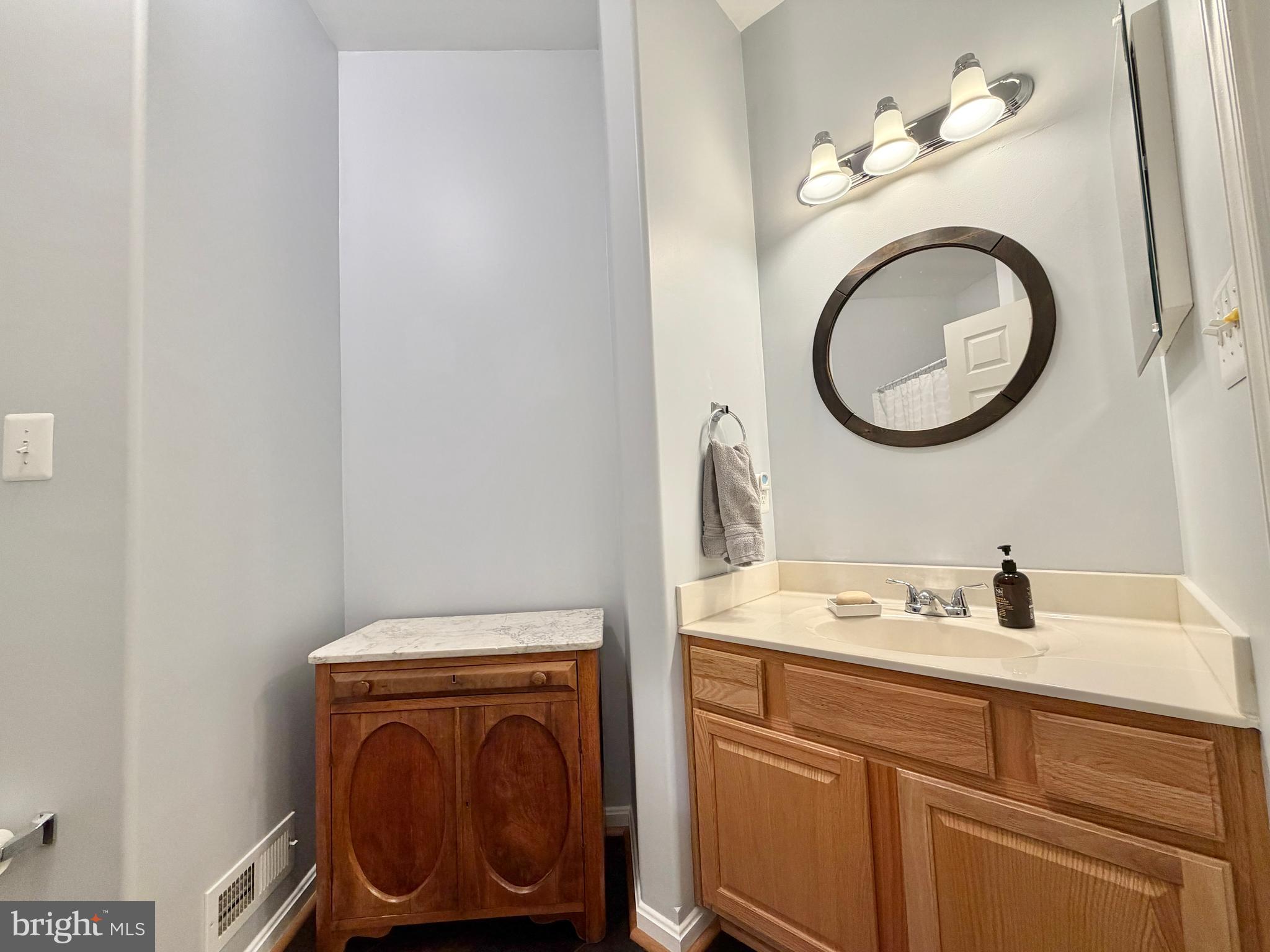 SALEM FIELDS - Residential