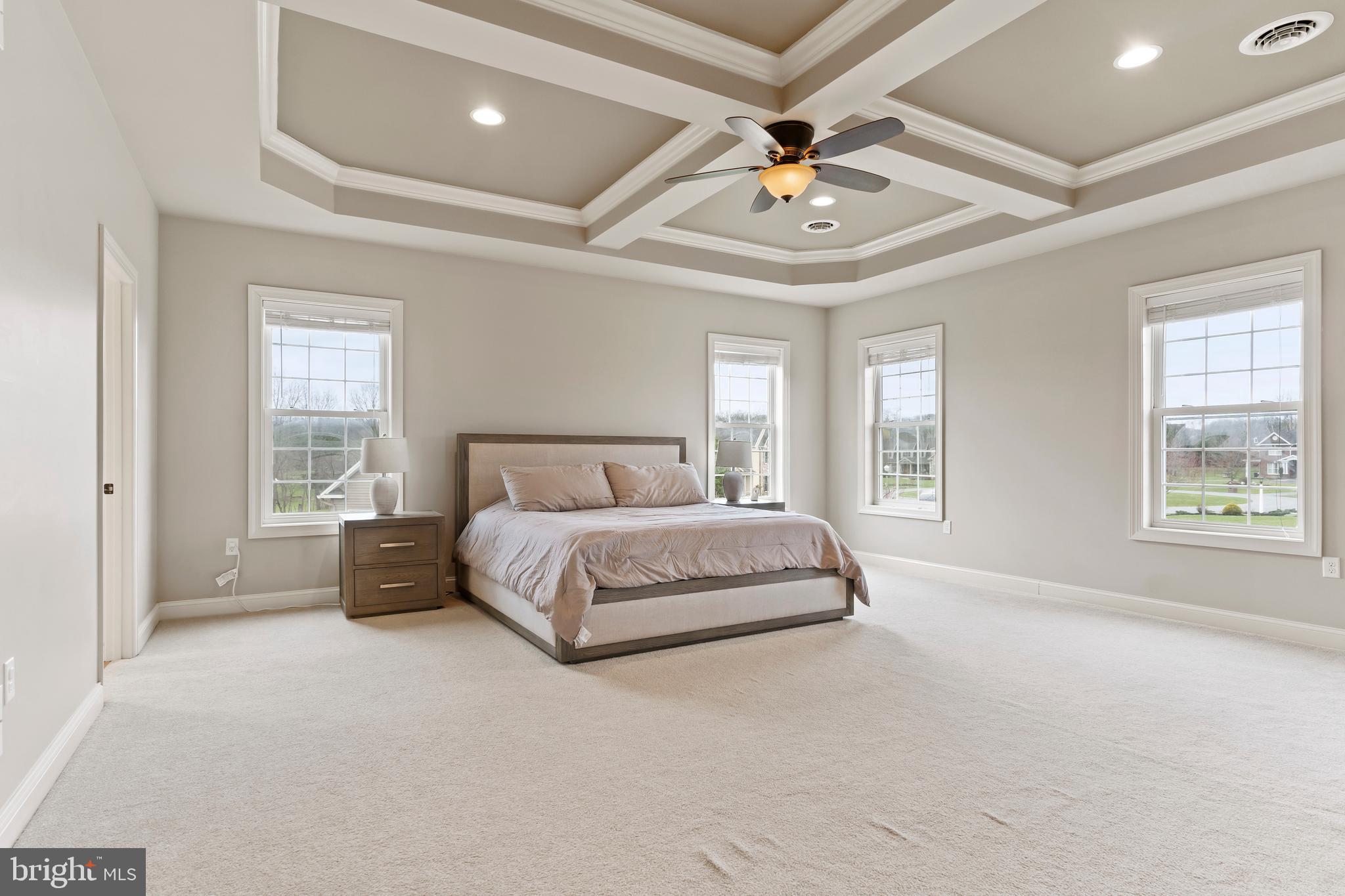 HILLSIDE FARMS - Residential