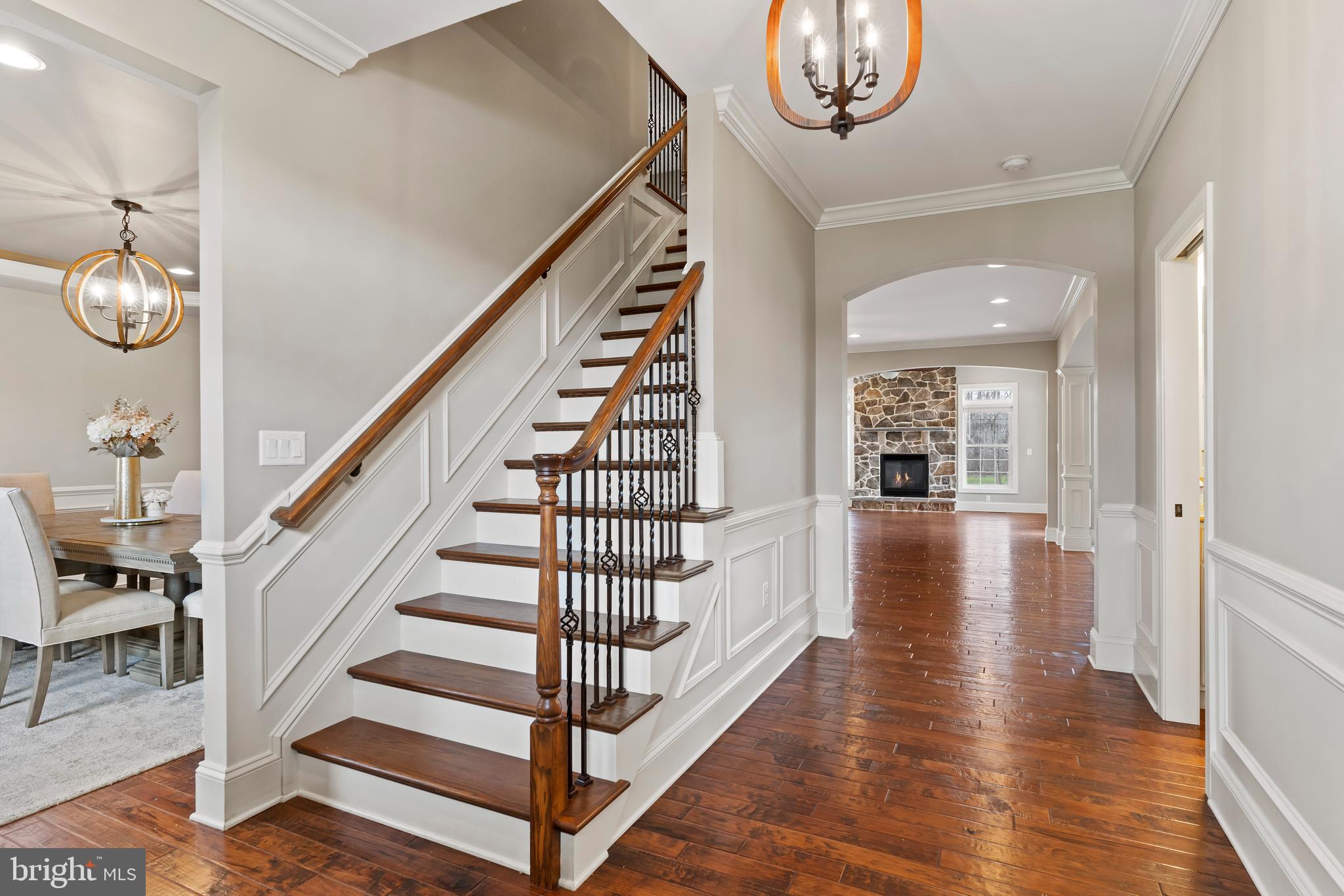 HILLSIDE FARMS - Residential