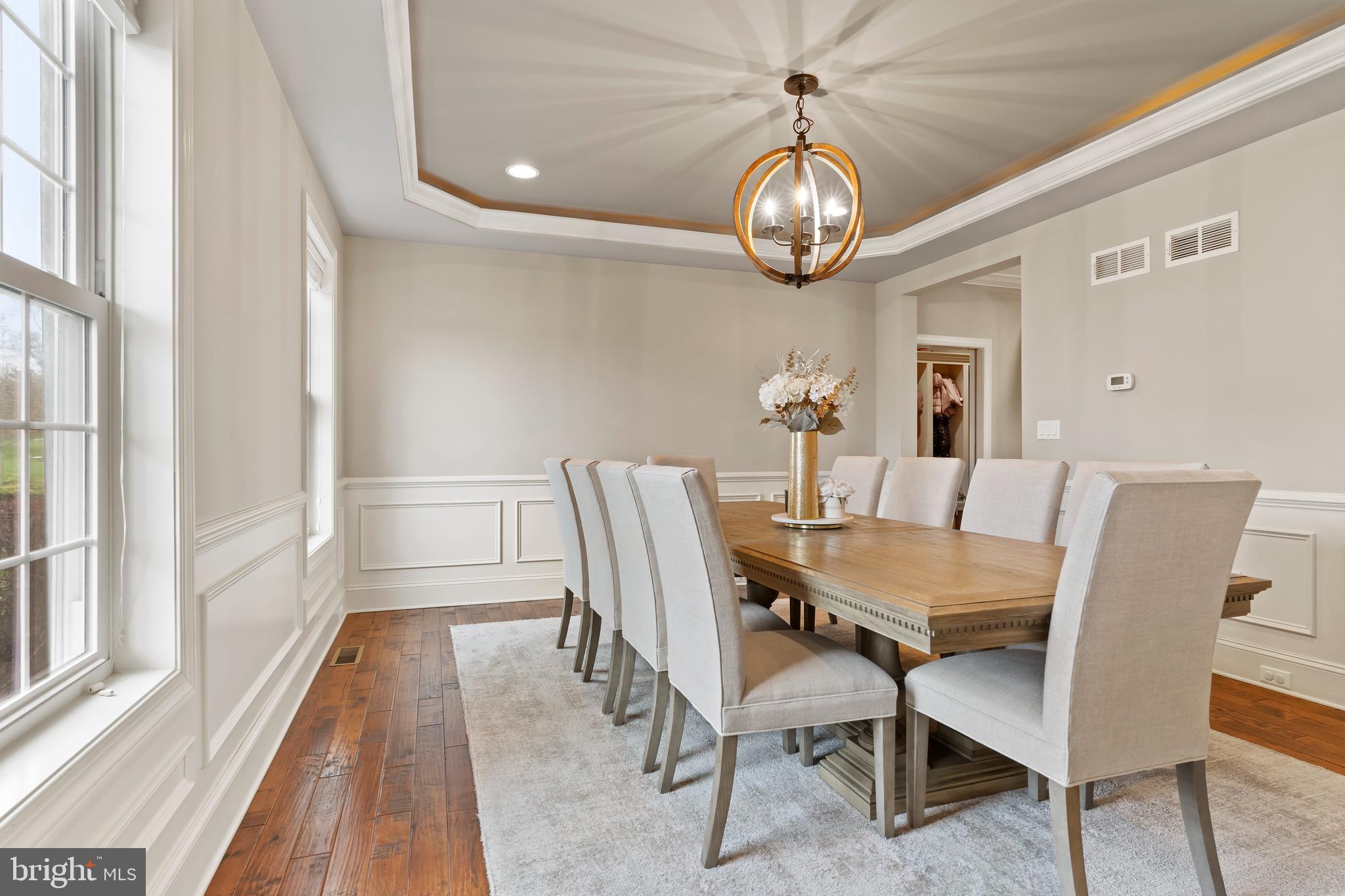 HILLSIDE FARMS - Residential