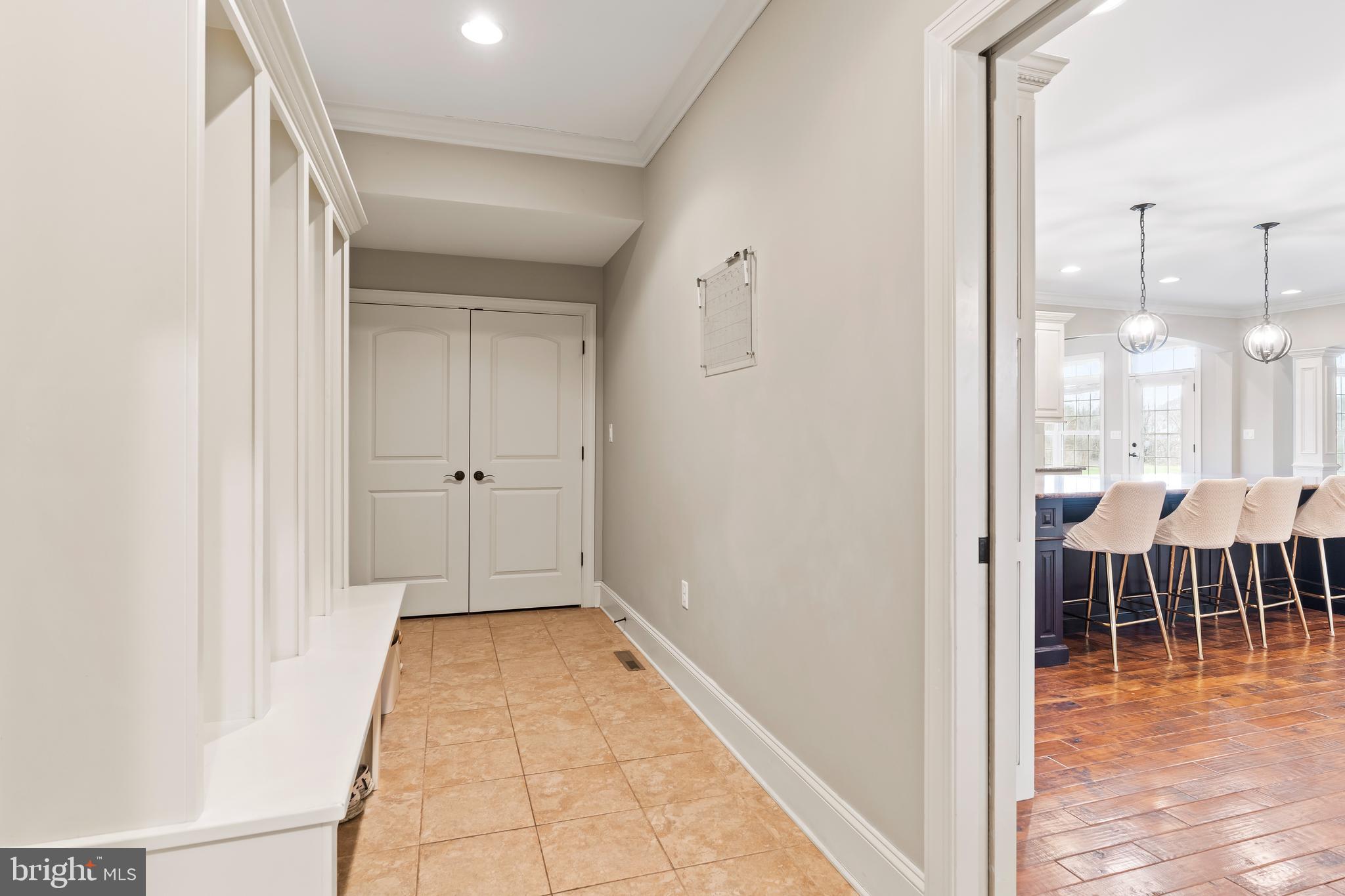 HILLSIDE FARMS - Residential